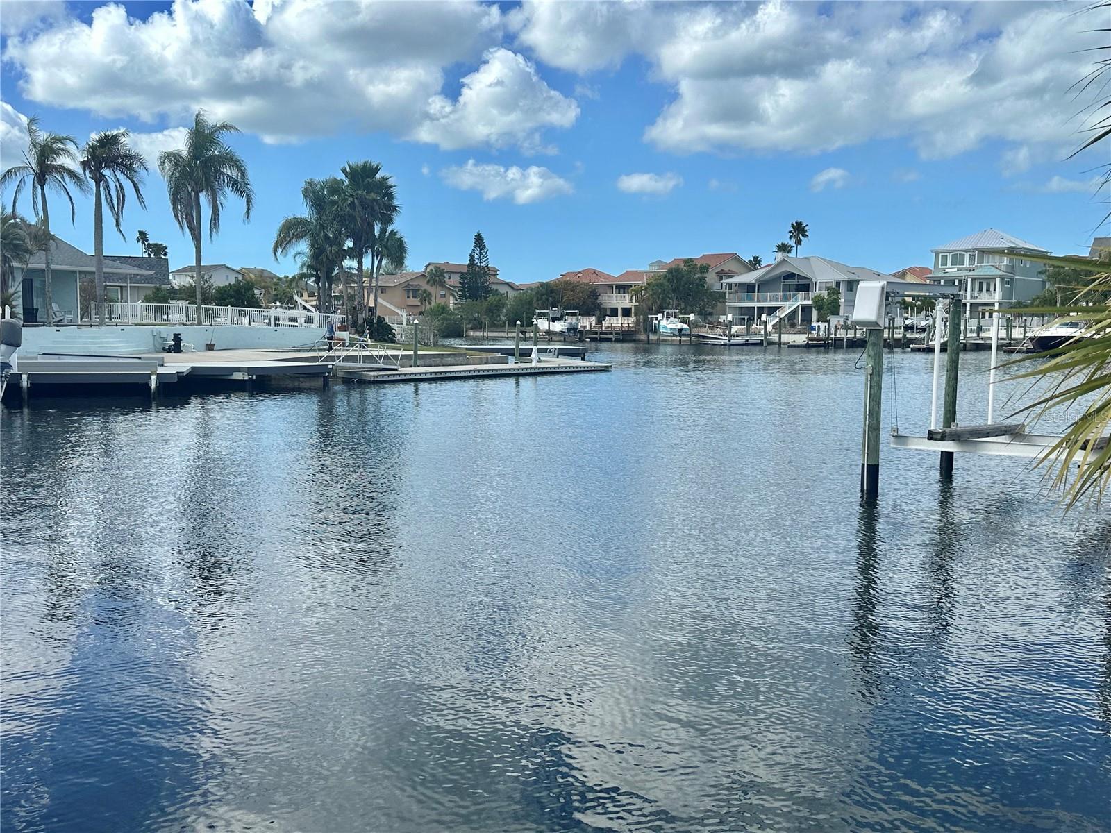 Single Family Residence in NEW PORT RICHEY, FL - Daniel Dourado