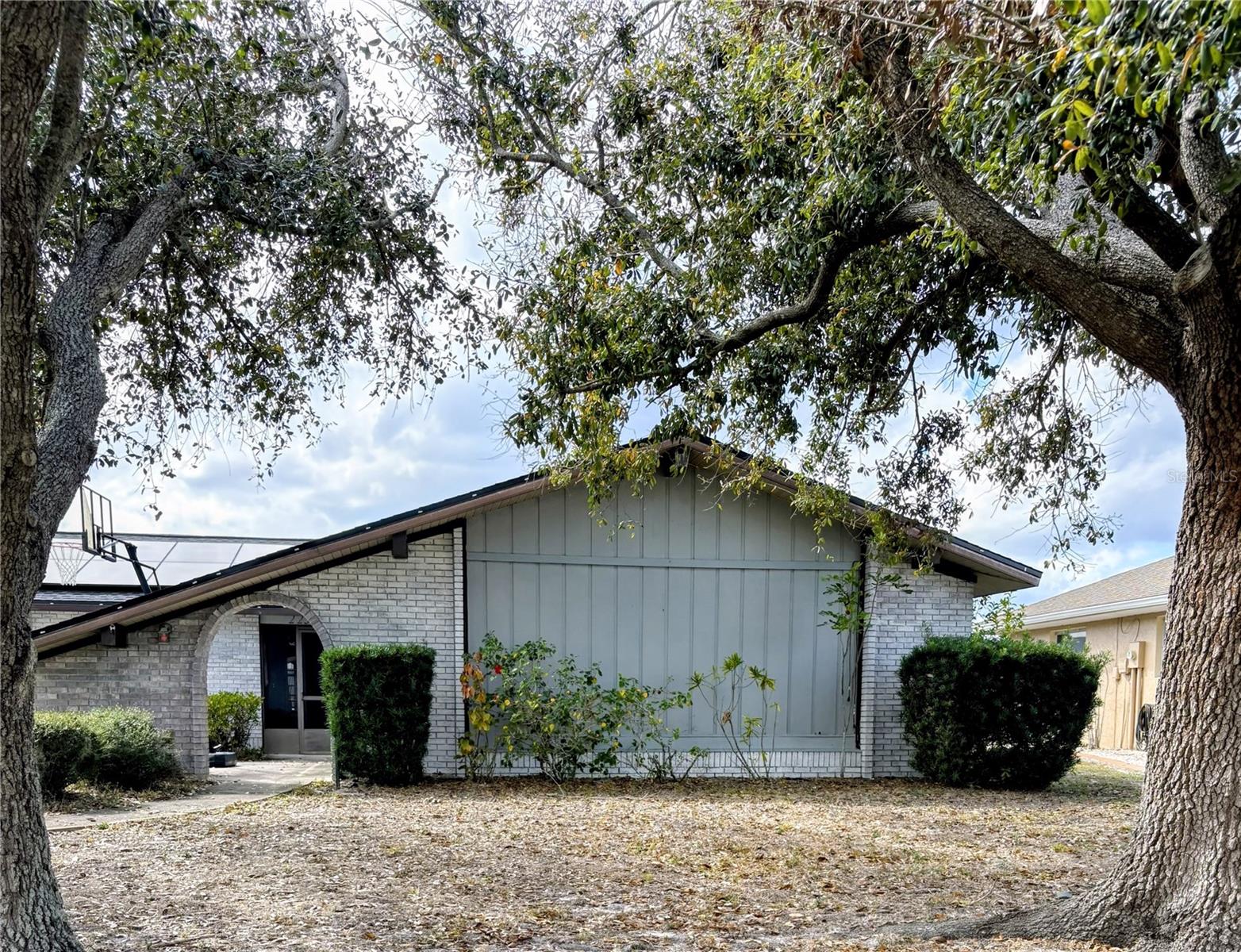 Single Family Residence in PUNTA GORDA, FL - Daniel Dourado