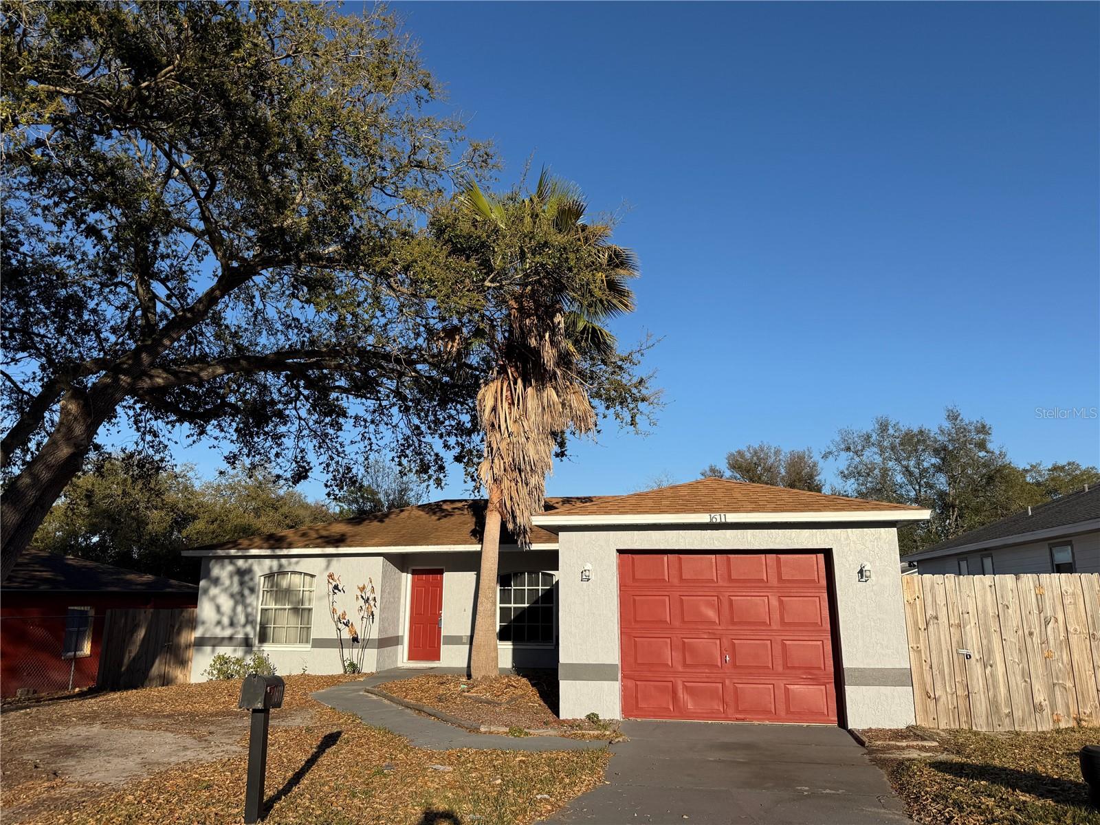 Single Family Residence in LAKELAND, FL - Daniel Dourado