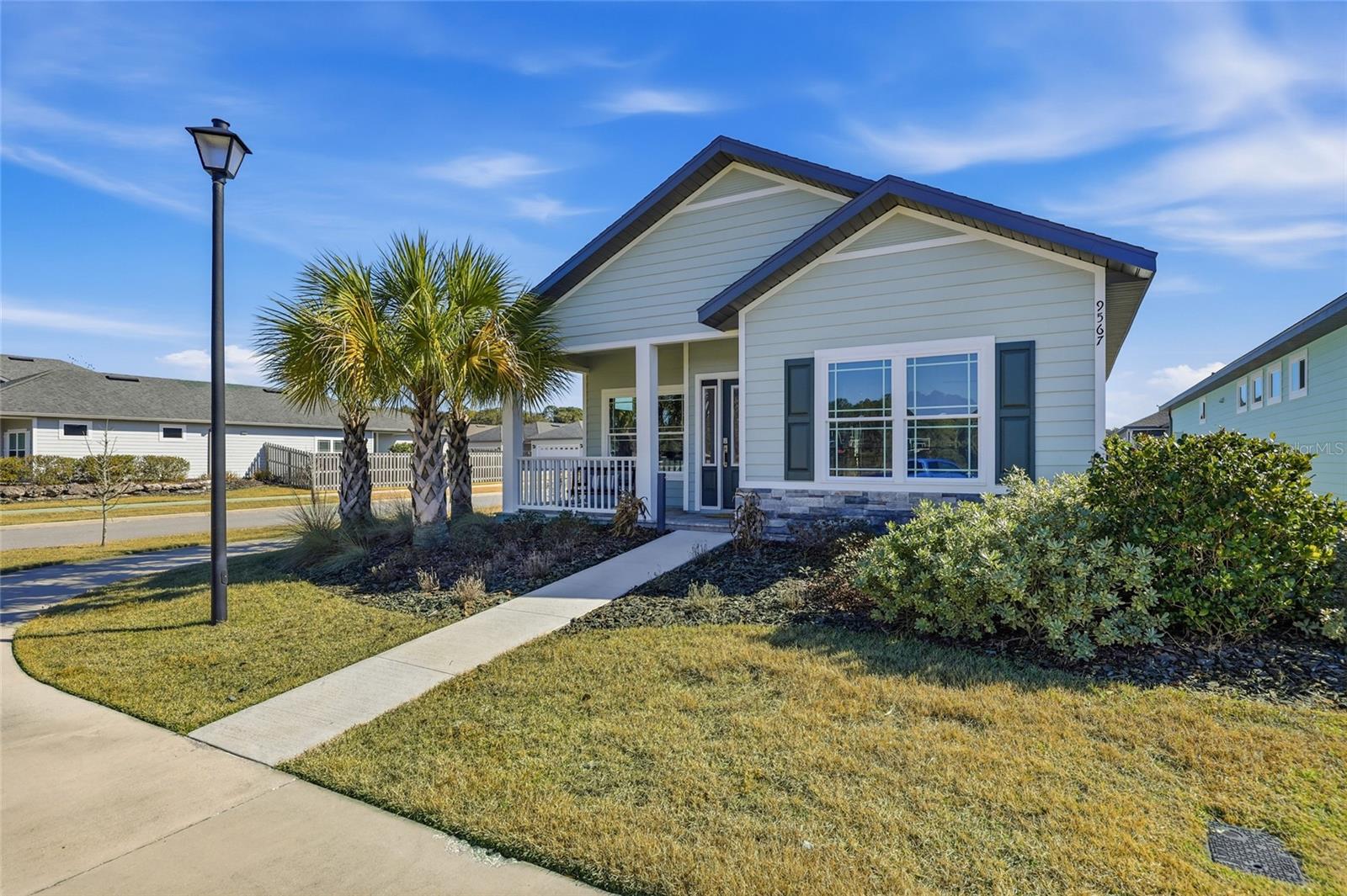 Single Family Residence in GAINESVILLE, FL - Daniel Dourado