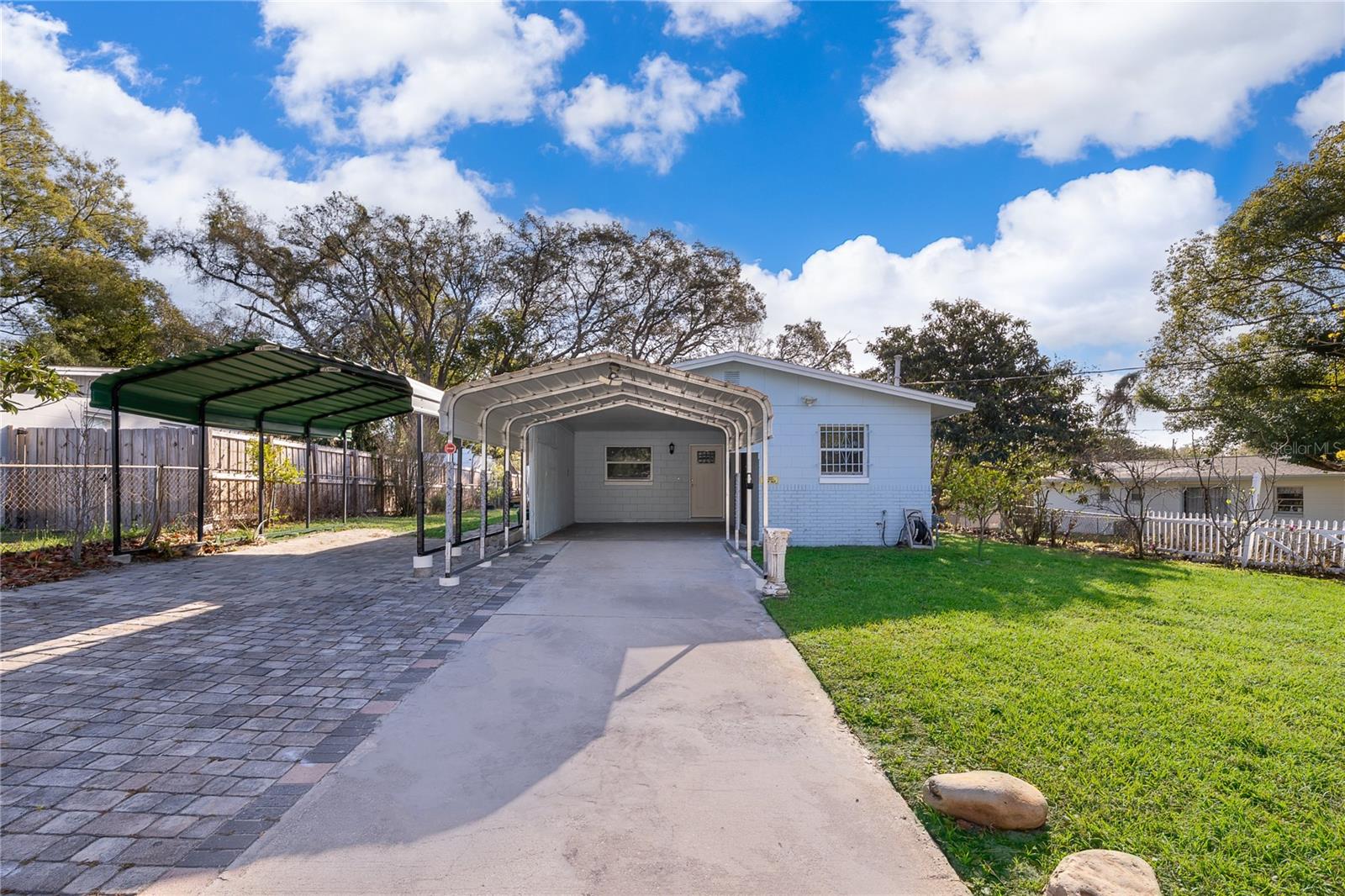 Single Family Residence in ALTAMONTE SPRINGS, FL - Daniel Dourado