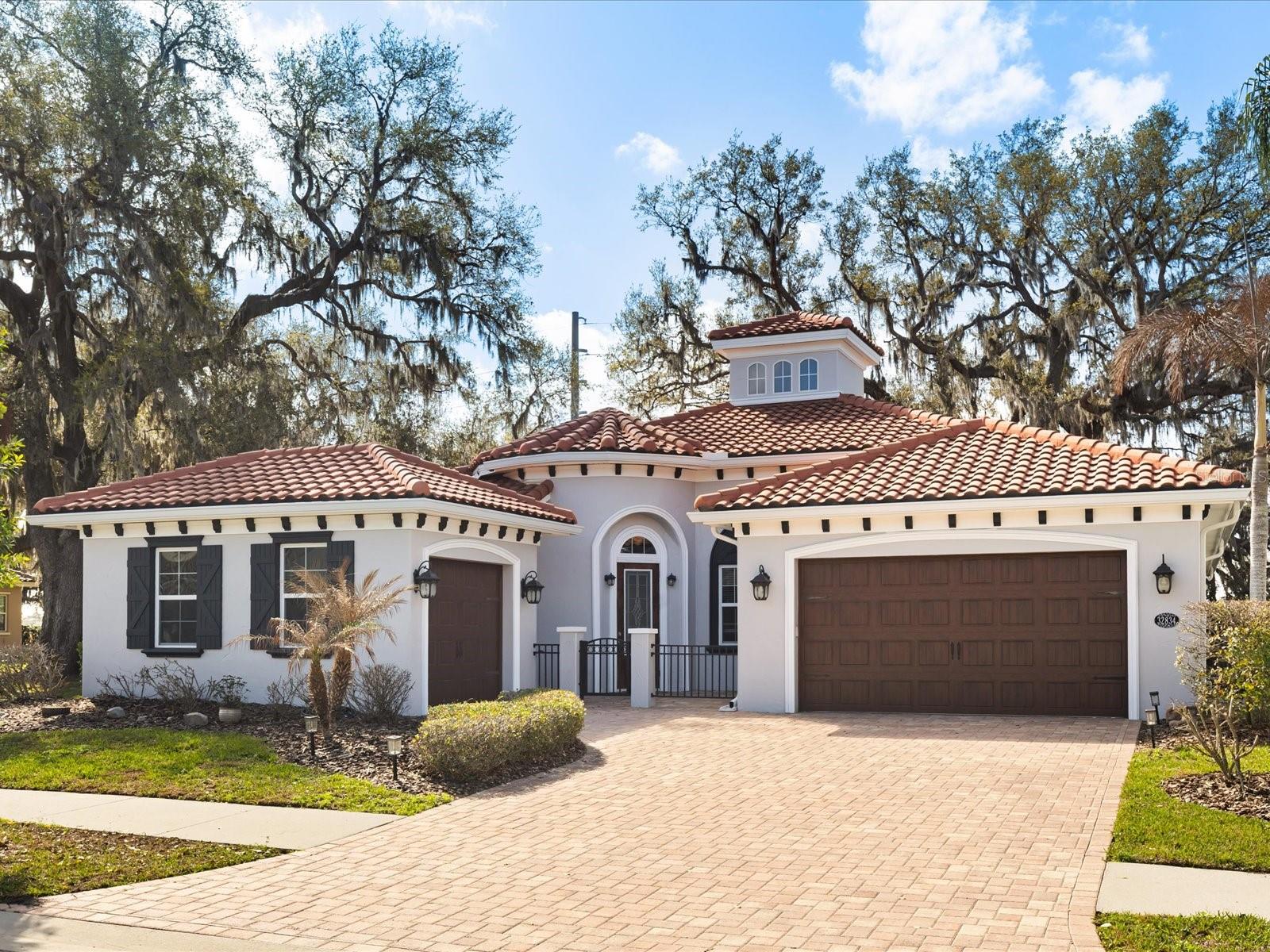 Single Family Residence in WESLEY CHAPEL, FL - Daniel Dourado