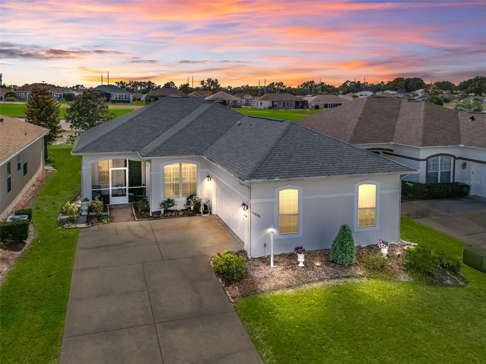 Single Family Residence em SUMMERFIELD, FL - Daniel Dourado