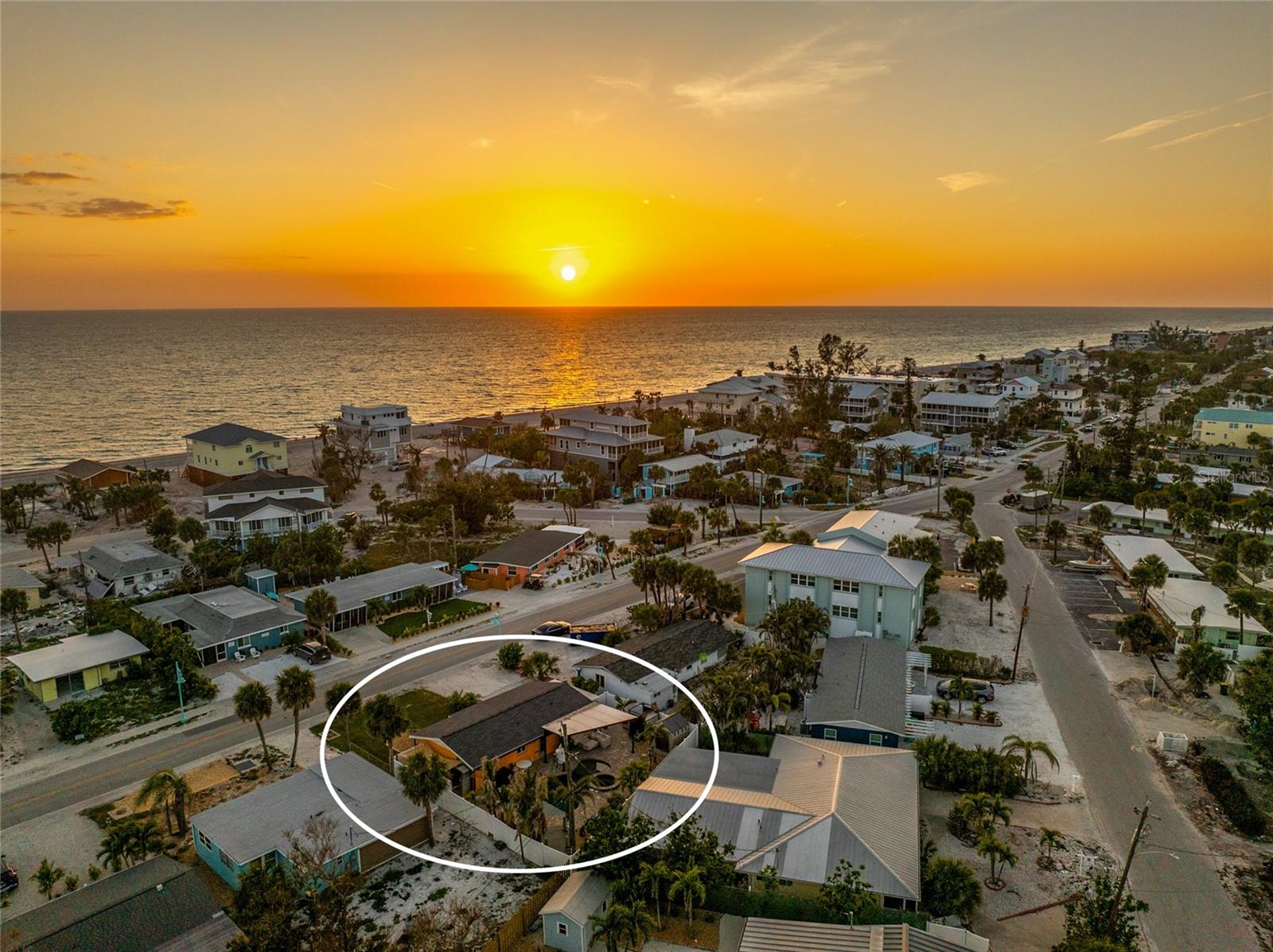 Single Family Residence em ENGLEWOOD, FL - Daniel Dourado