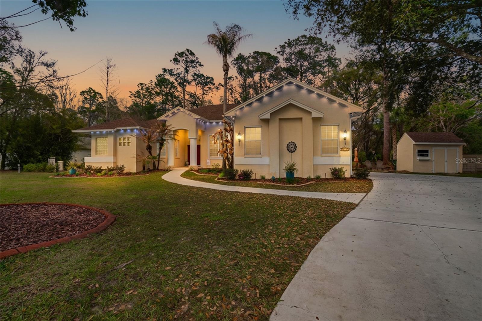 Single Family Residence em WESLEY CHAPEL, FL - Daniel Dourado
