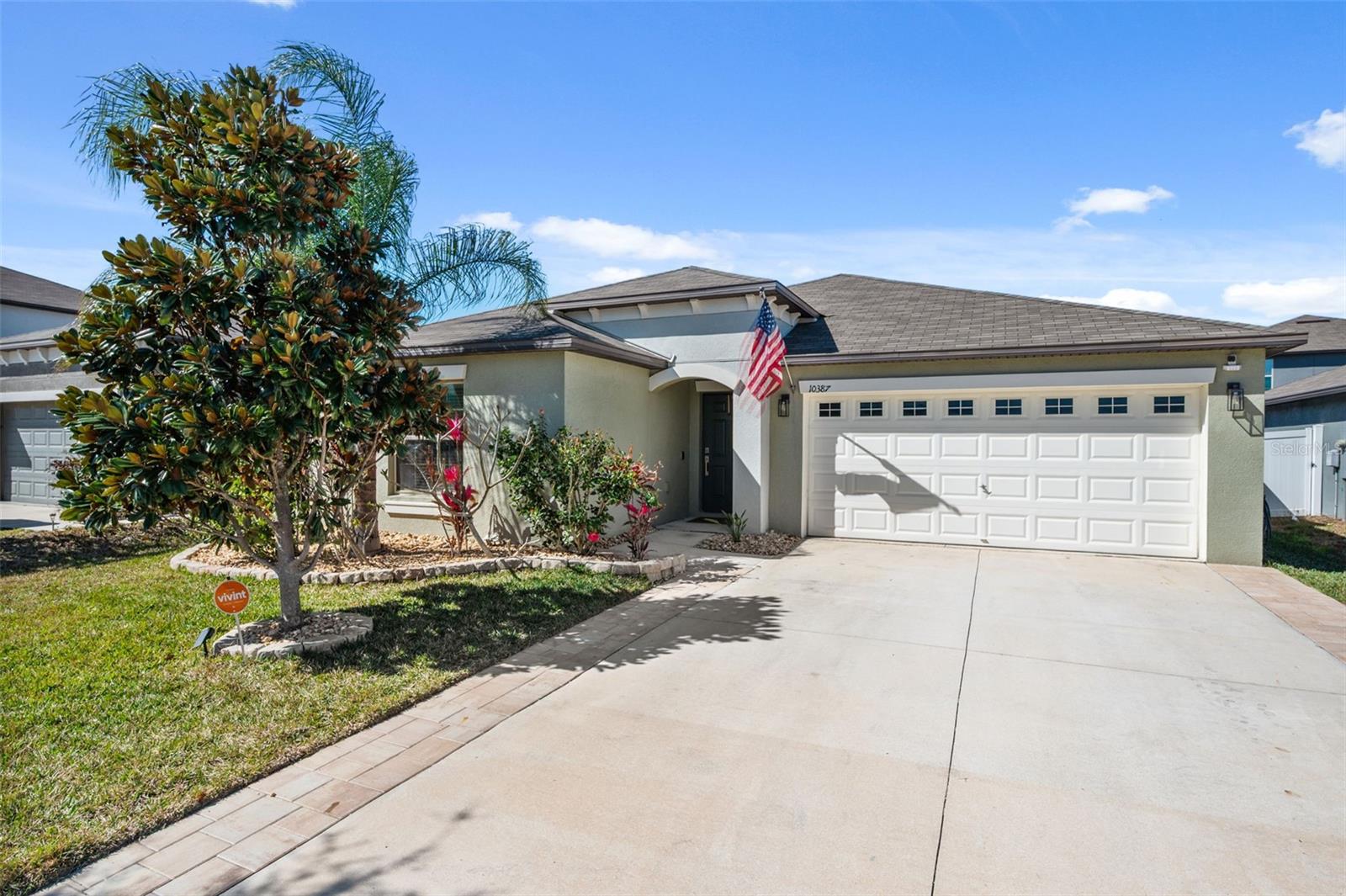 Single Family Residence in RIVERVIEW, FL - Daniel Dourado