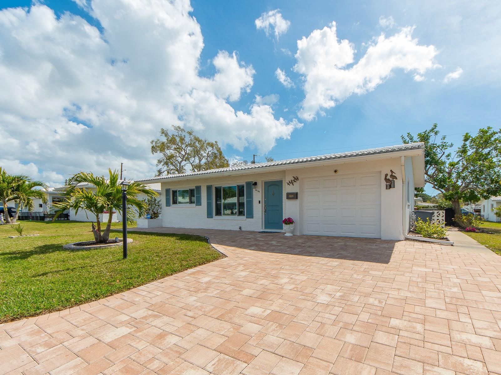 Single Family Residence em SEMINOLE, FL - Daniel Dourado