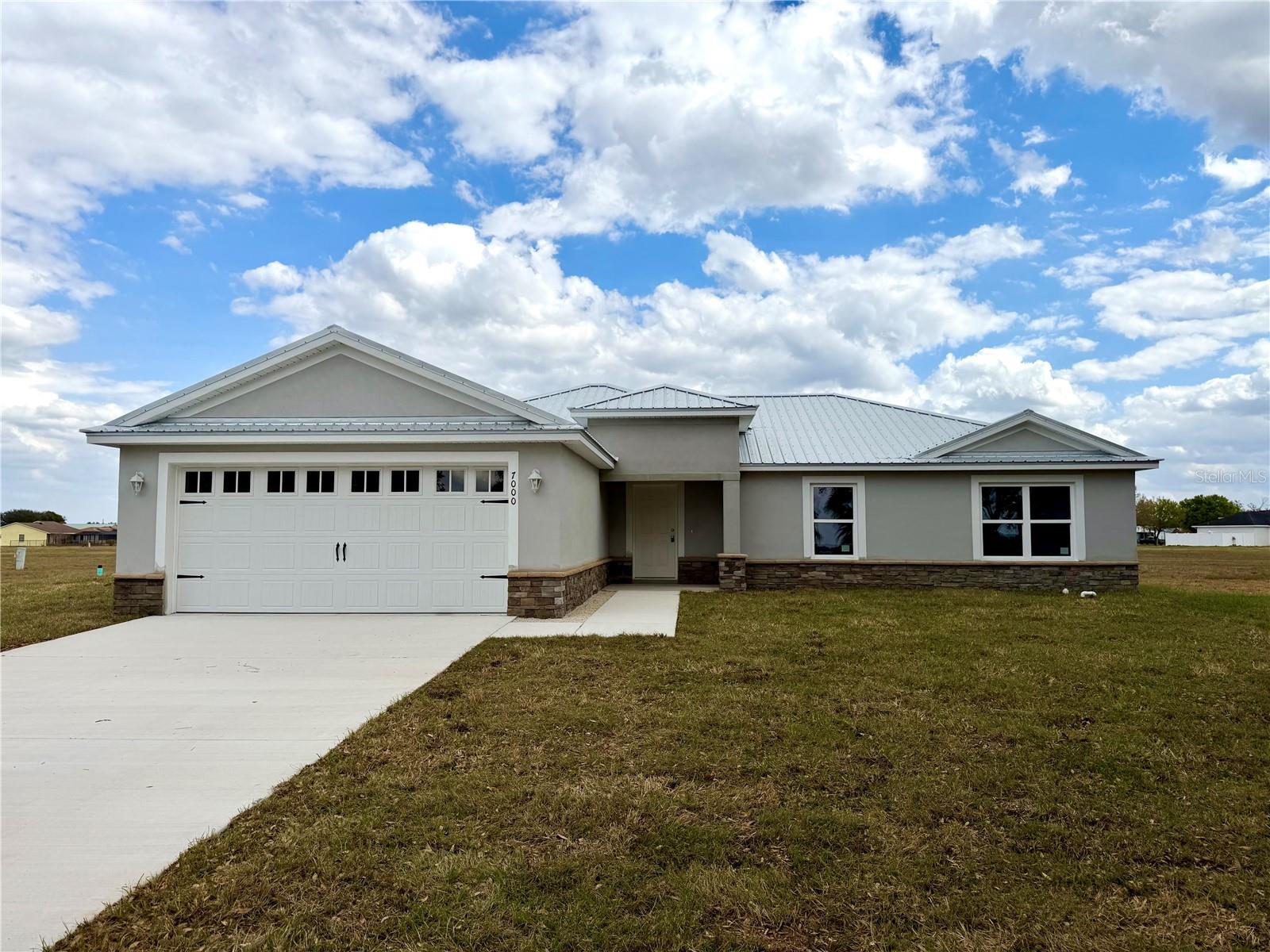 Single Family Residence in SEBRING, FL - Daniel Dourado