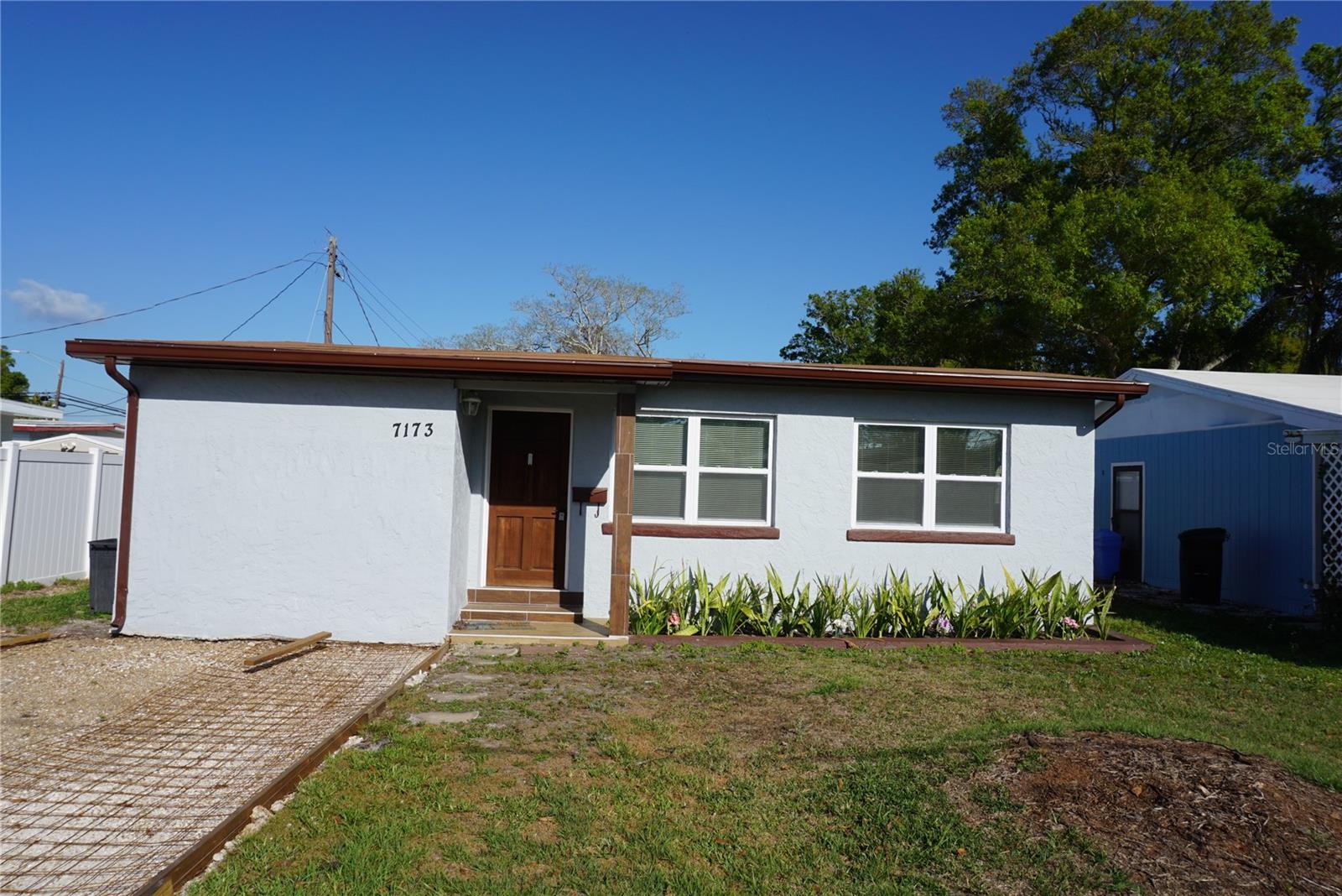 Single Family Residence em PINELLAS PARK, FL - Daniel Dourado