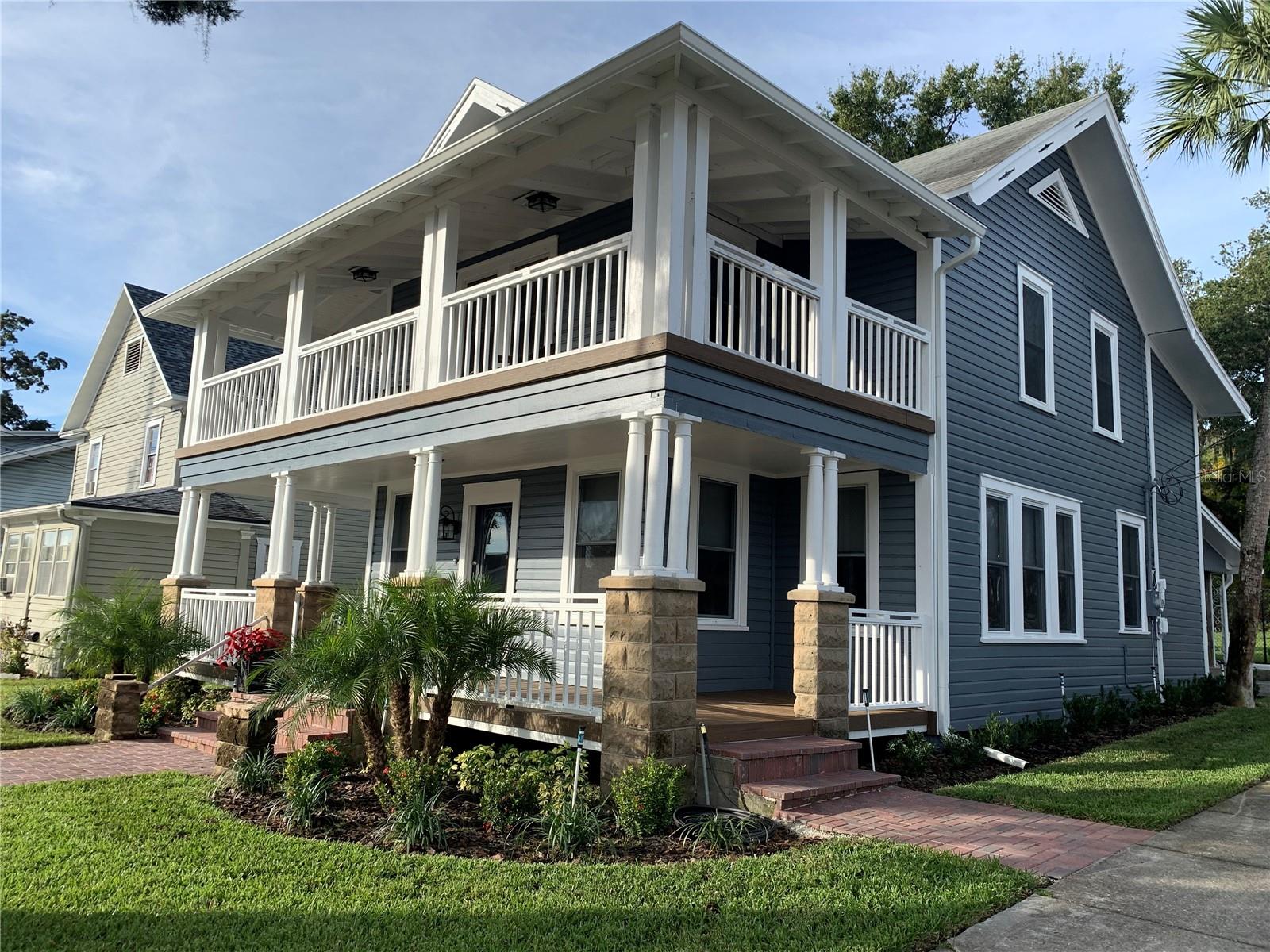 Single Family Residence em TARPON SPRINGS, FL - Daniel Dourado