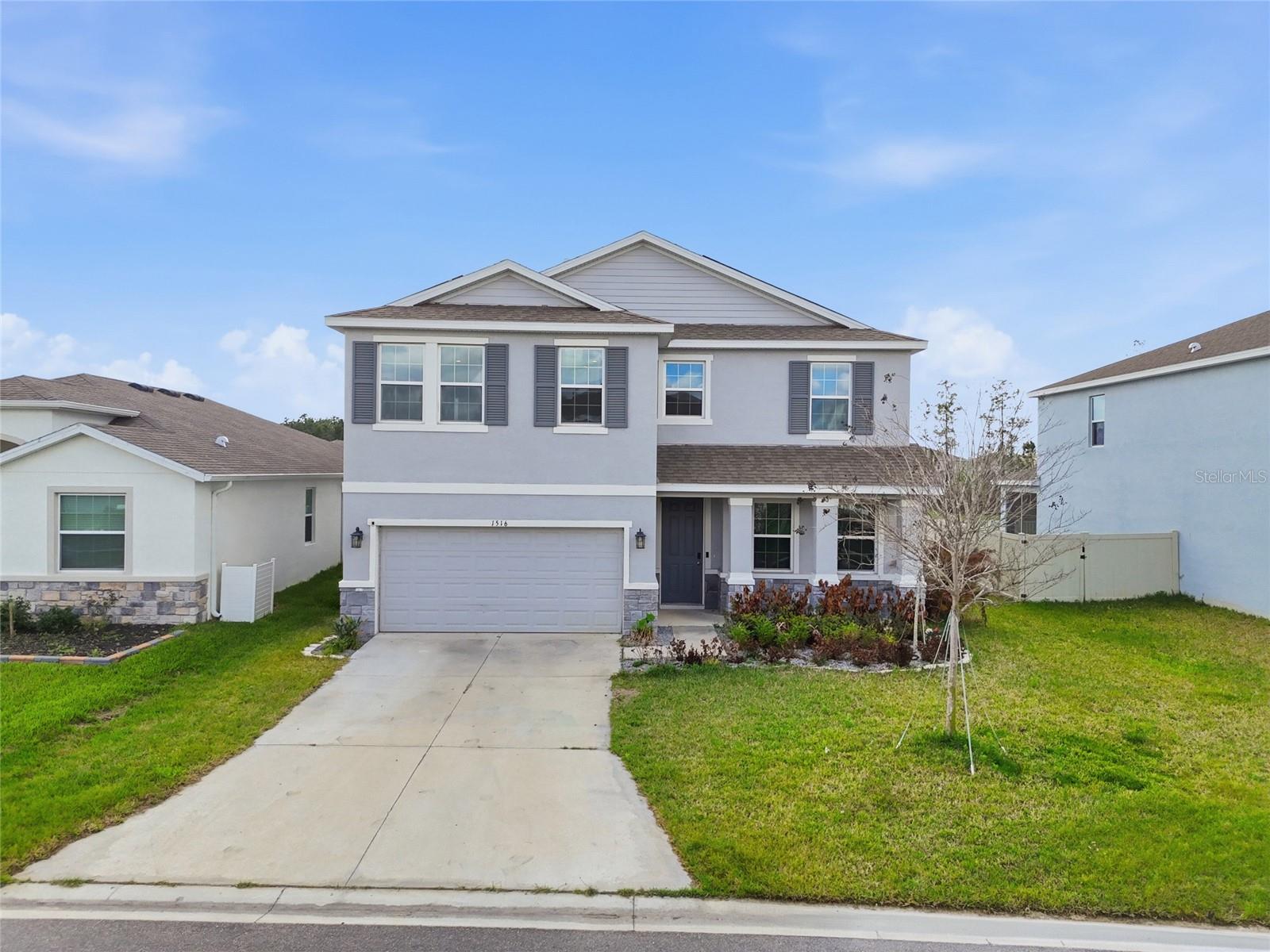 Single Family Residence in PLANT CITY, FL - Daniel Dourado