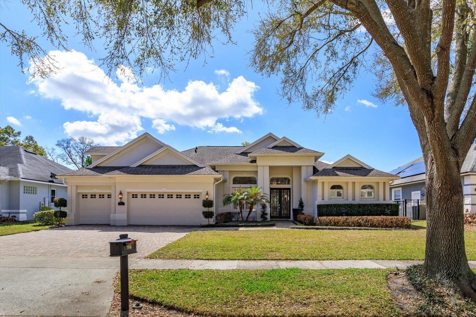 Single Family Residence in ORLANDO, FL - Daniel Dourado