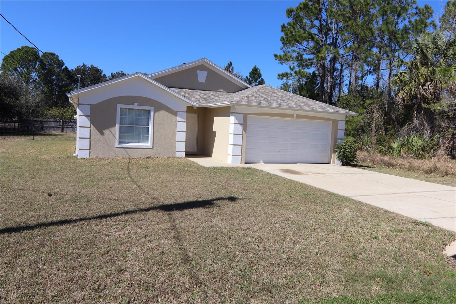 Single Family Residence in PALM COAST, FL - Daniel Dourado