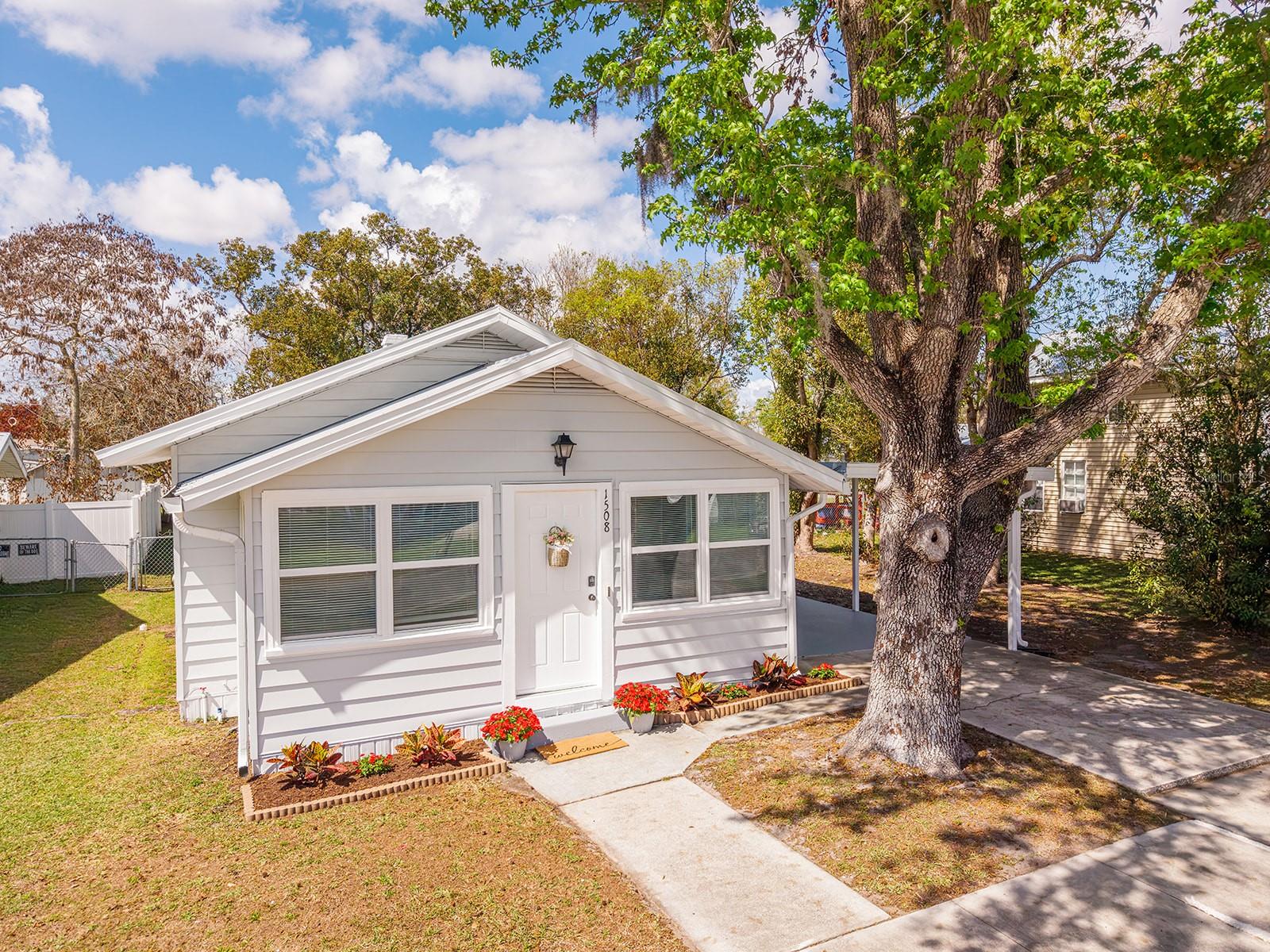 Single Family Residence em ST CLOUD, FL - Daniel Dourado