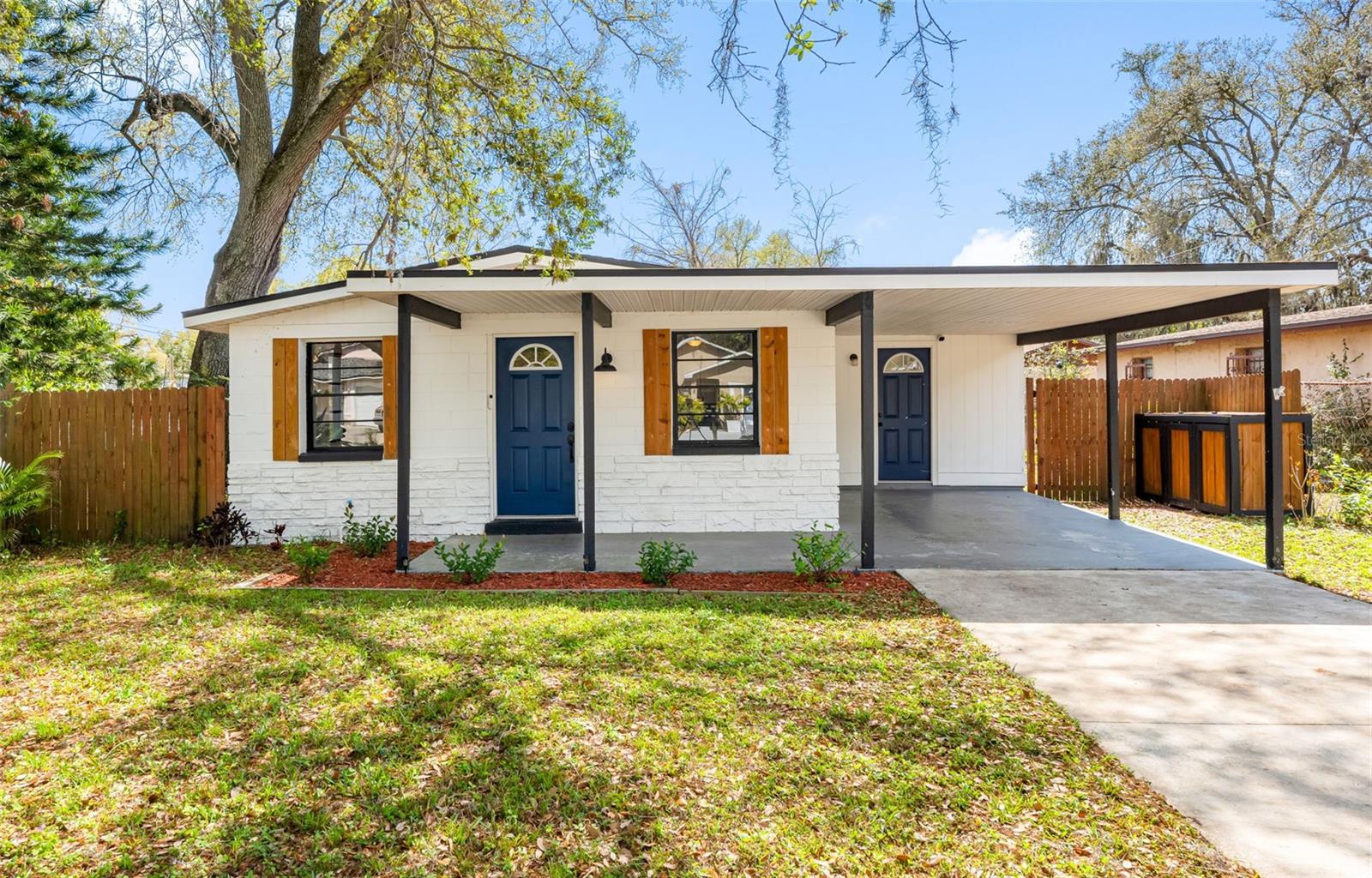 Single Family Residence in TAMPA, FL - Daniel Dourado