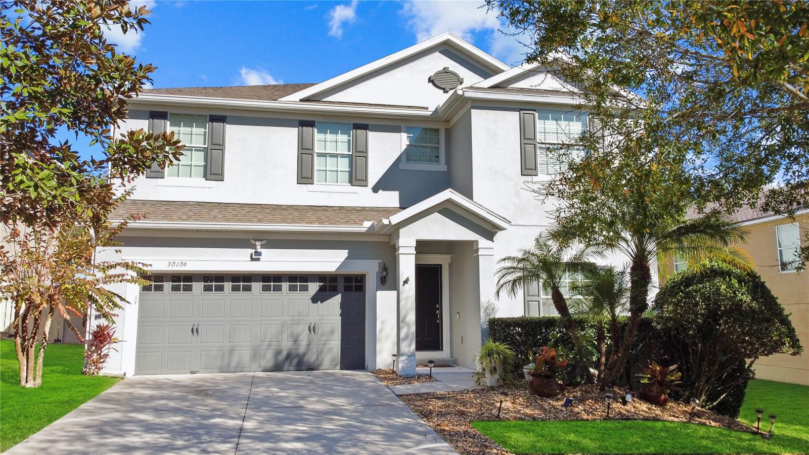 Single Family Residence in MOUNT DORA, FL - Daniel Dourado