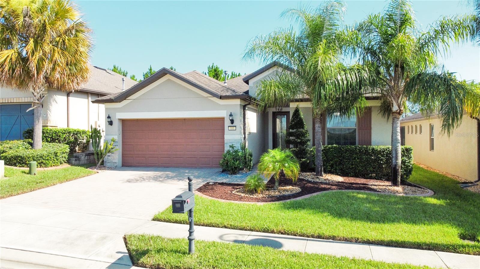 Single Family Residence in DAVENPORT, FL - Daniel Dourado