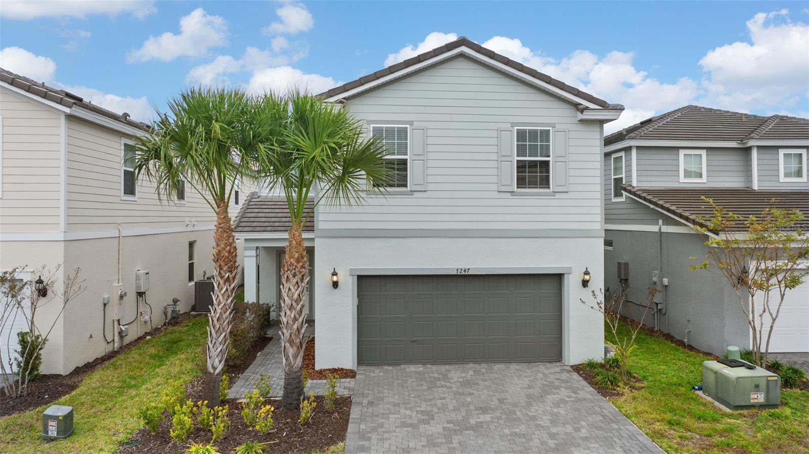 Single Family Residence in DAVENPORT, FL - Daniel Dourado