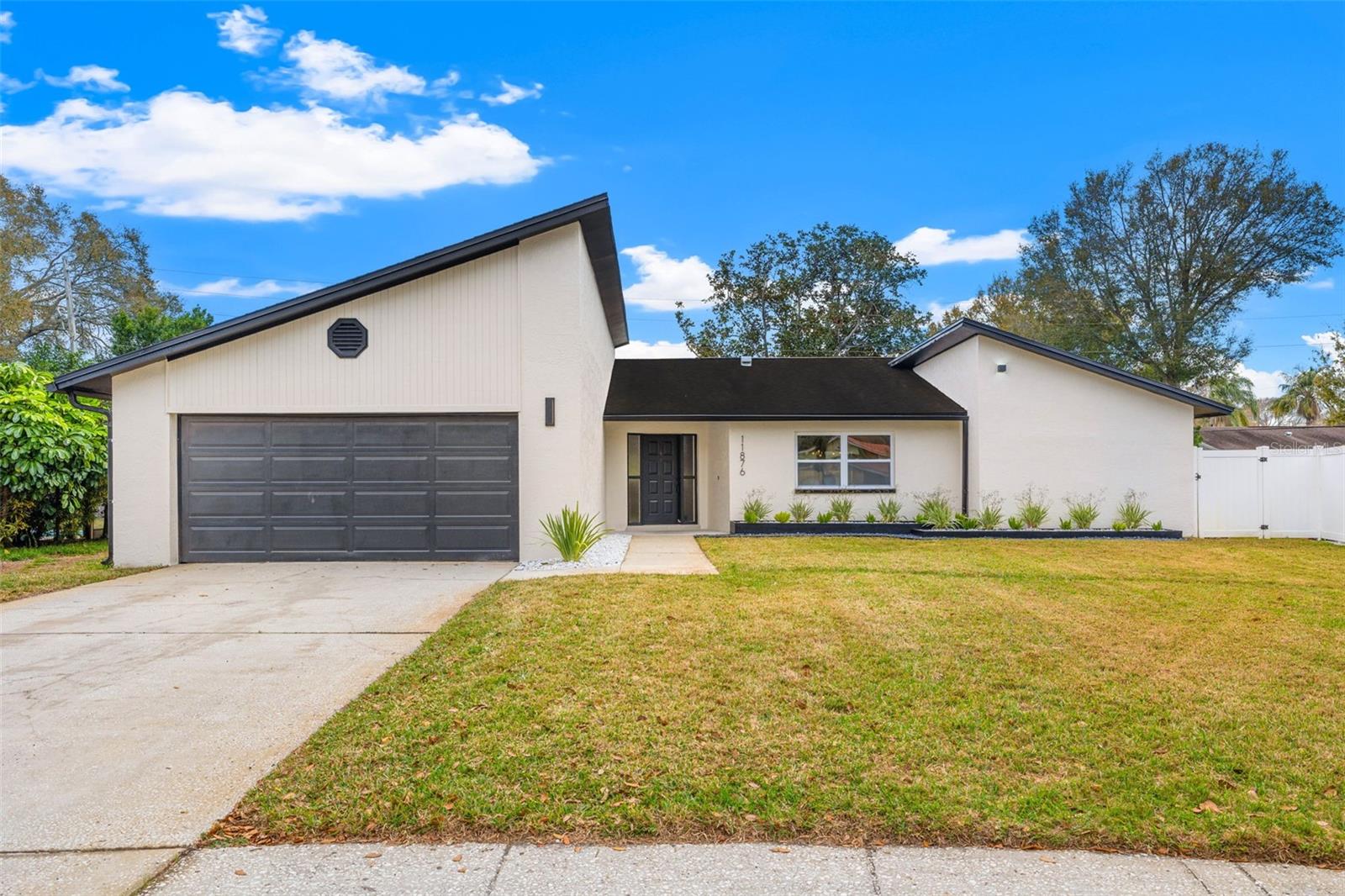 Single Family Residence em SEMINOLE, FL - Daniel Dourado