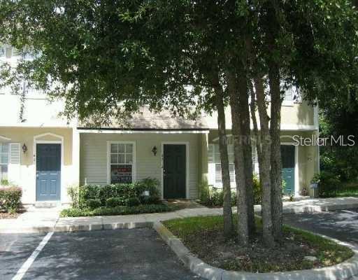 Townhouse in ORLANDO, FL - Daniel Dourado