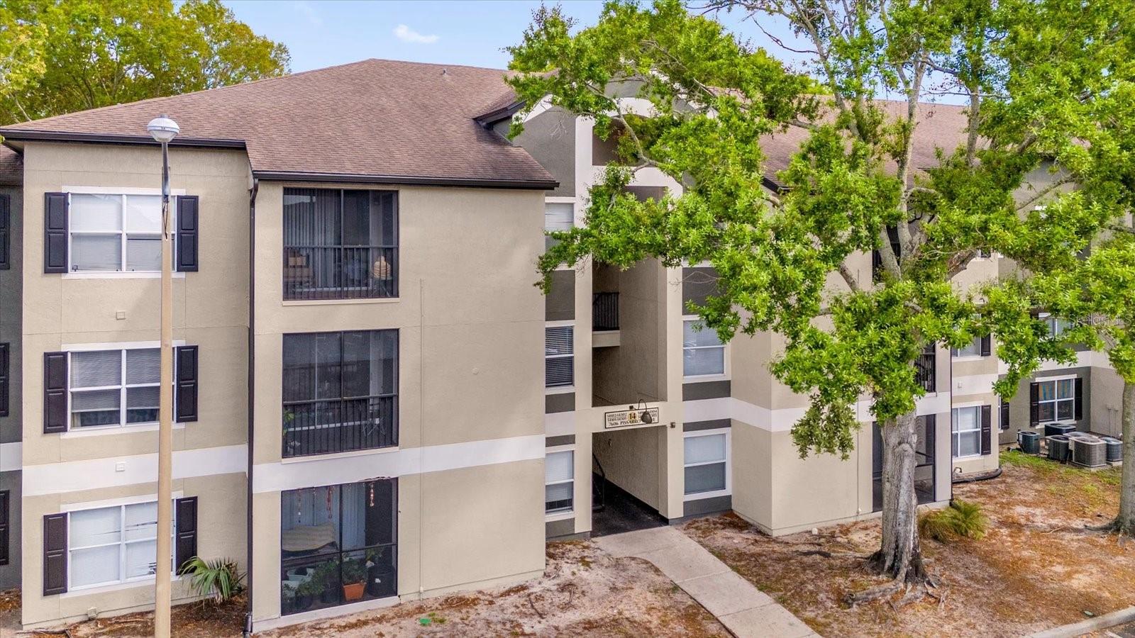 Condominium in ORLANDO, FL - Daniel Dourado