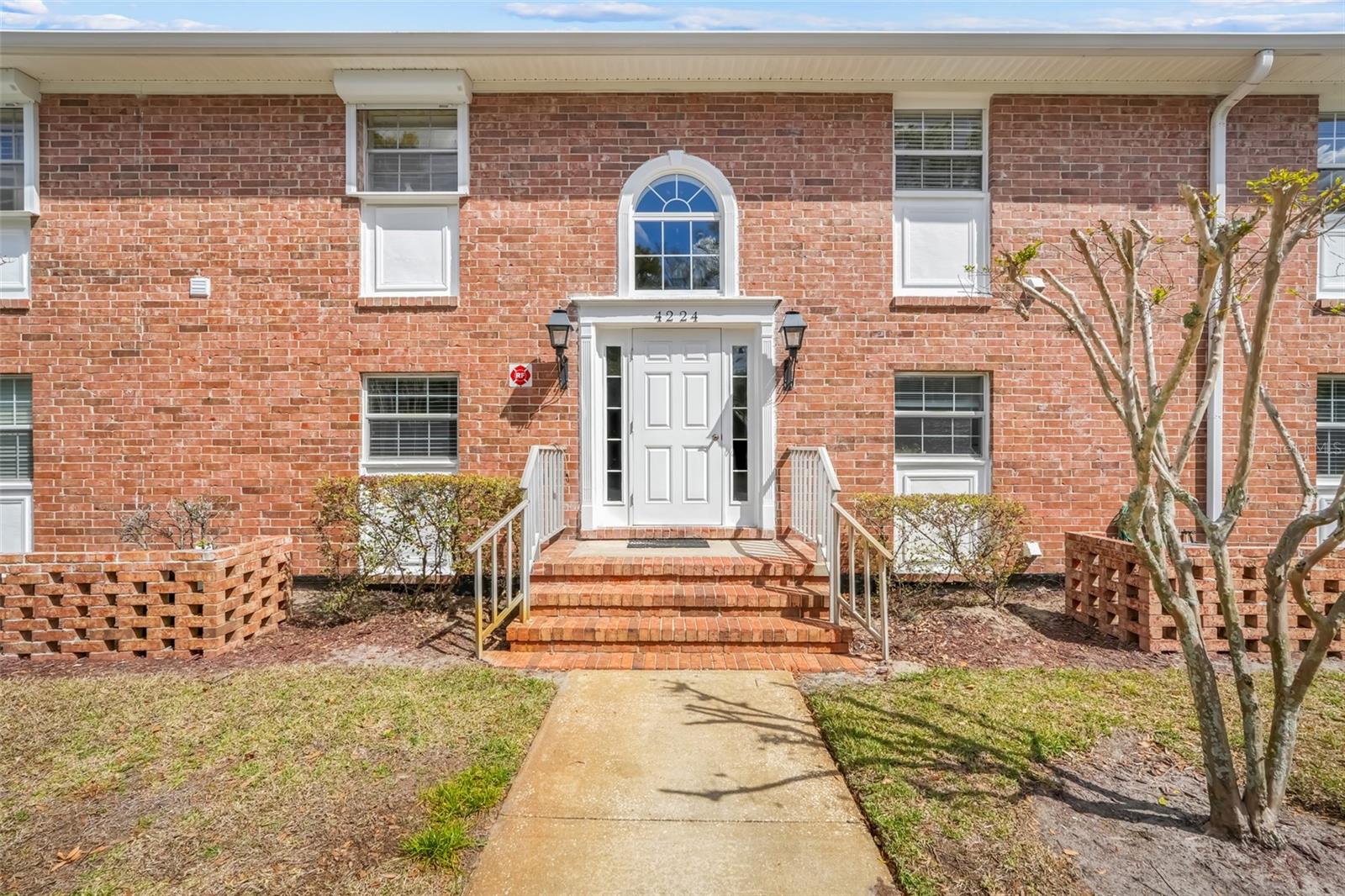 Condominium in ORLANDO, FL - Daniel Dourado