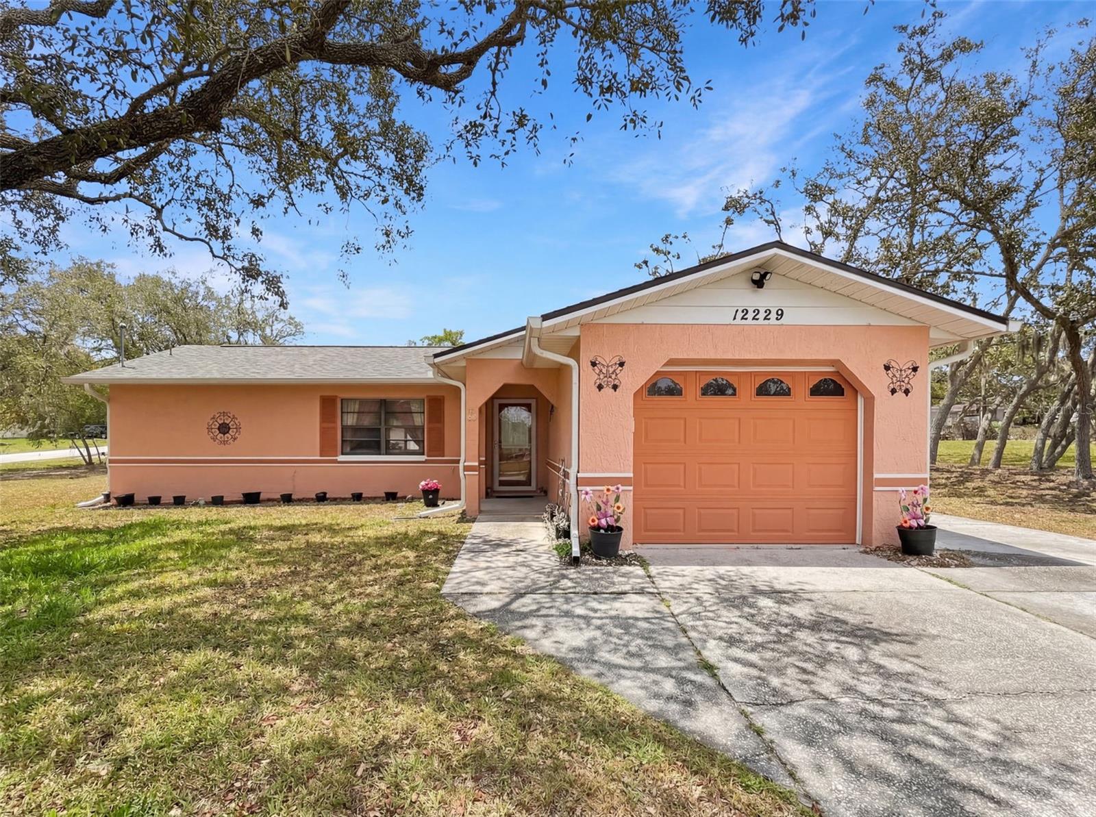 Single Family Residence em SPRING HILL, FL - Daniel Dourado