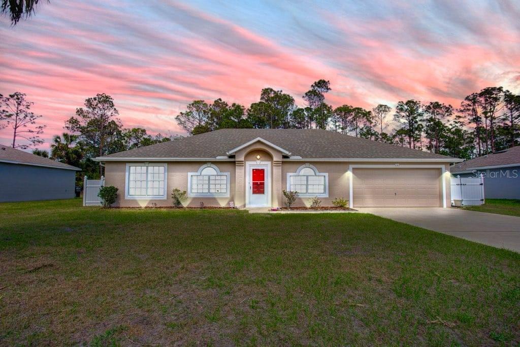 Single Family Residence in PALM COAST, FL - Daniel Dourado