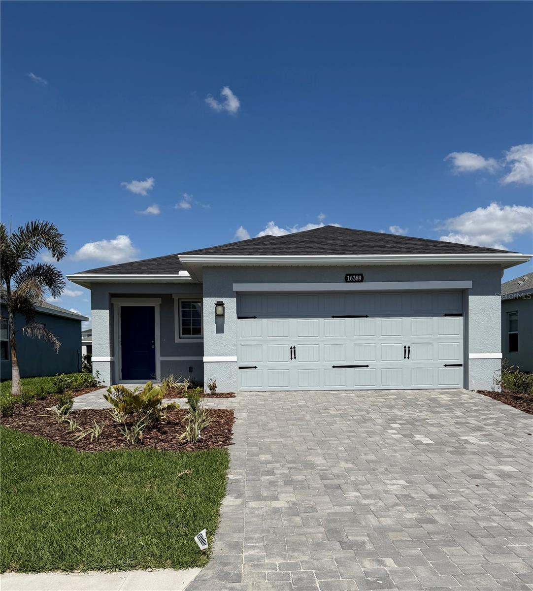 Single Family Residence em PORT CHARLOTTE, FL - Daniel Dourado