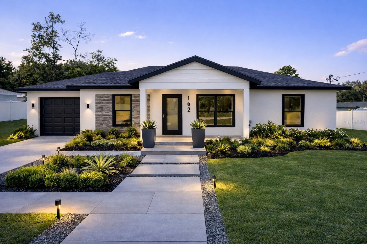 Single Family Residence in OCALA, FL - Daniel Dourado