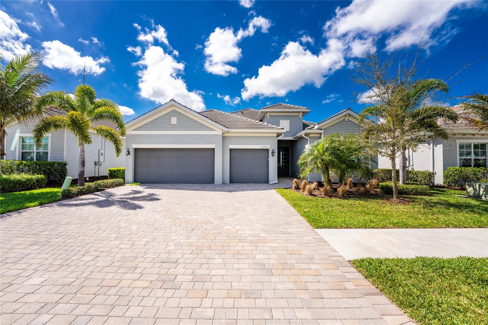 Single Family Residence em PUNTA GORDA, FL - Daniel Dourado