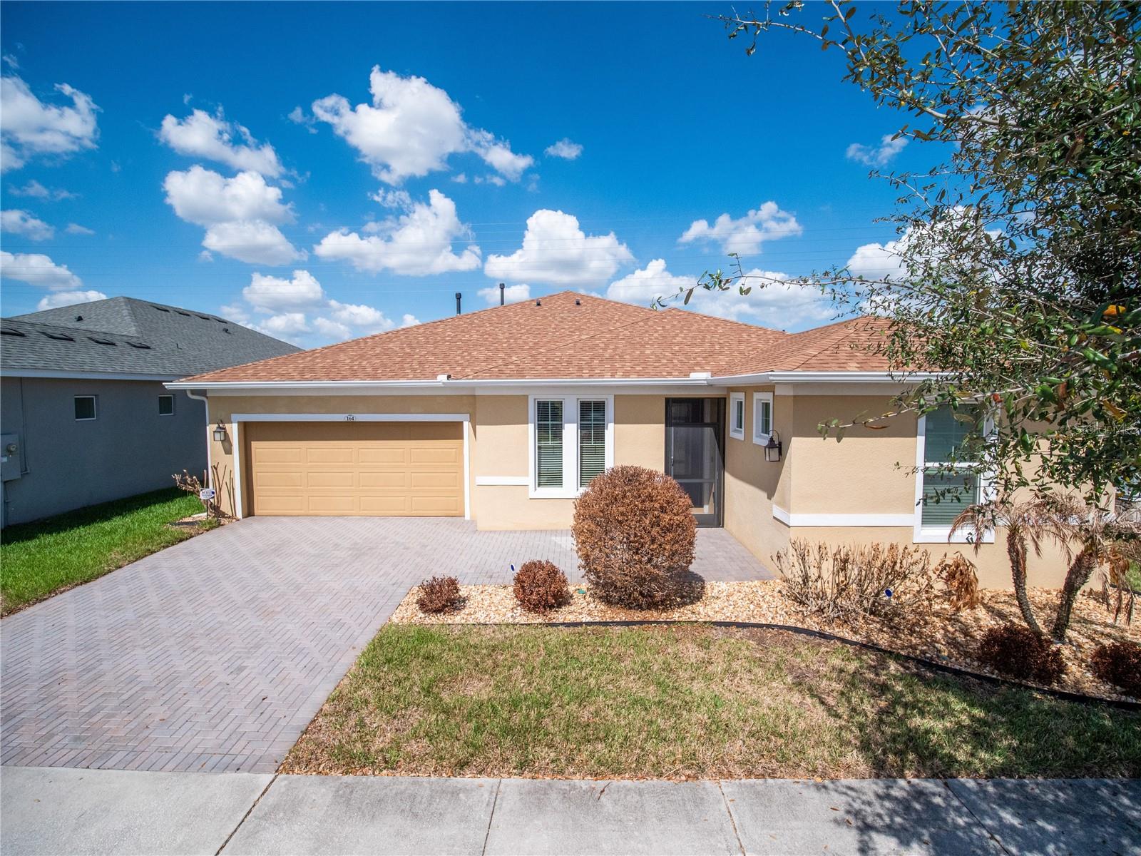 Single Family Residence em GROVELAND, FL - Daniel Dourado