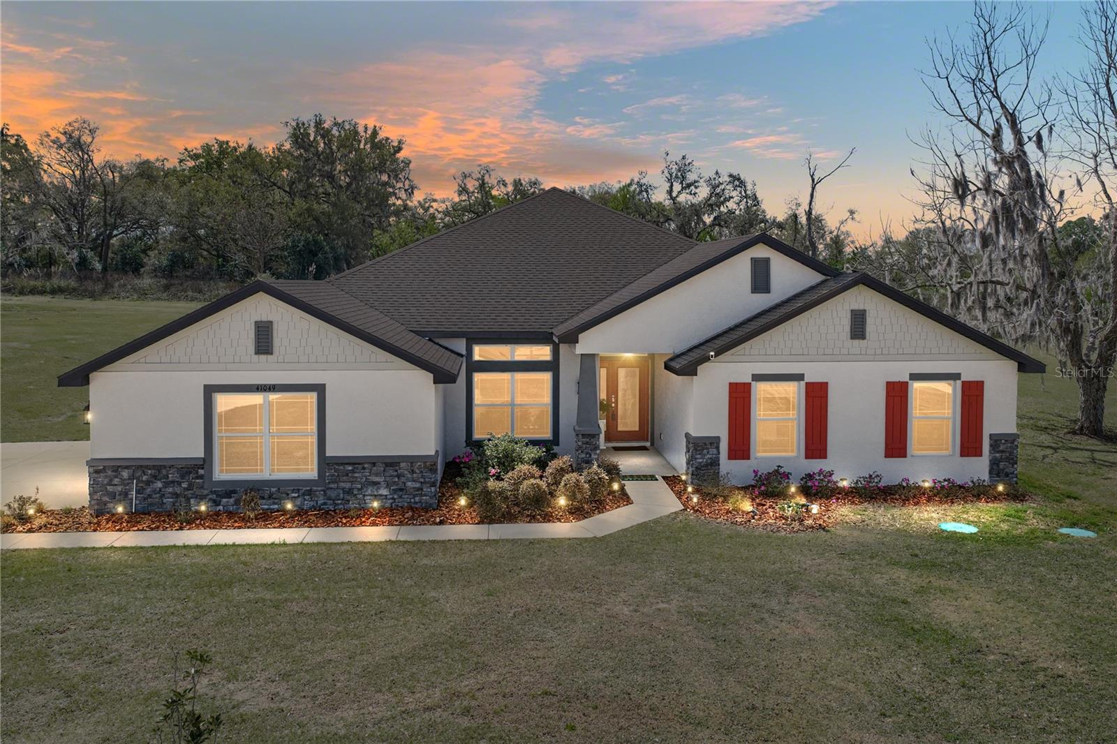 Single Family Residence in DADE CITY, FL - Daniel Dourado