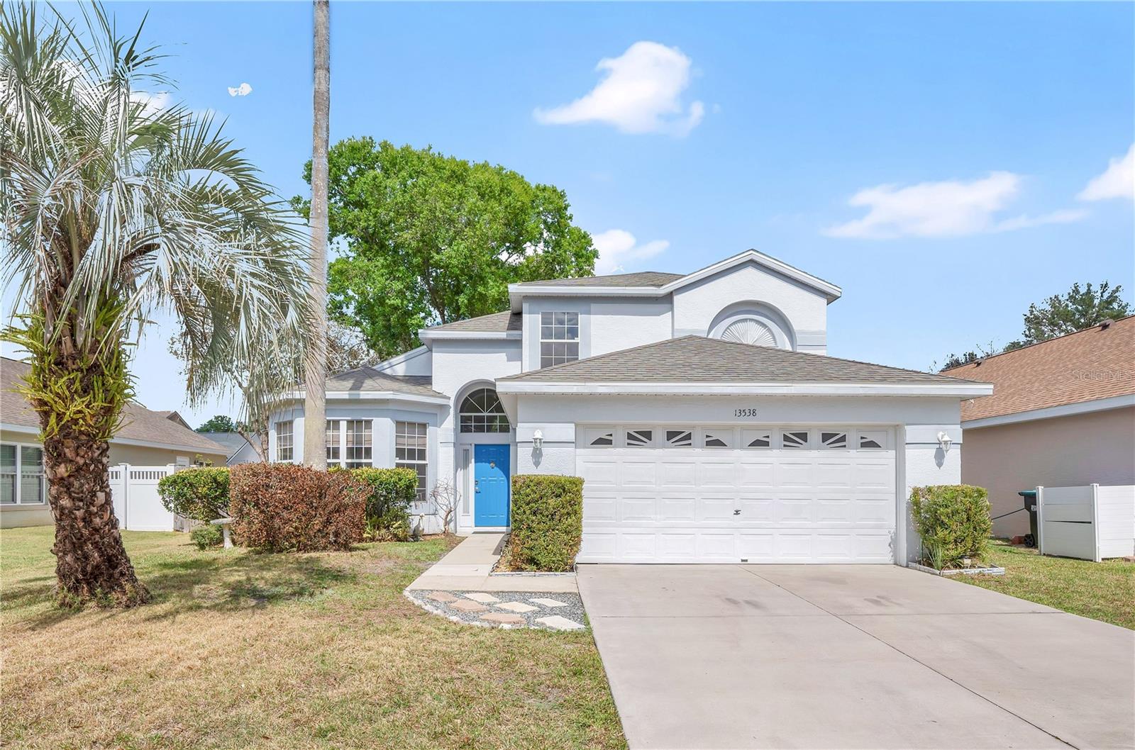 Single Family Residence in ORLANDO, FL - Daniel Dourado