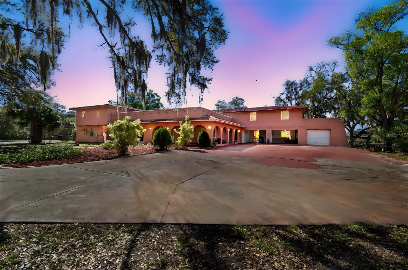 Single Family Residence em HOLIDAY, FL - Daniel Dourado