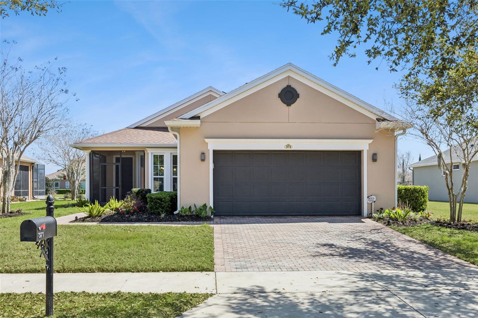 Single Family Residence em GROVELAND, FL - Daniel Dourado