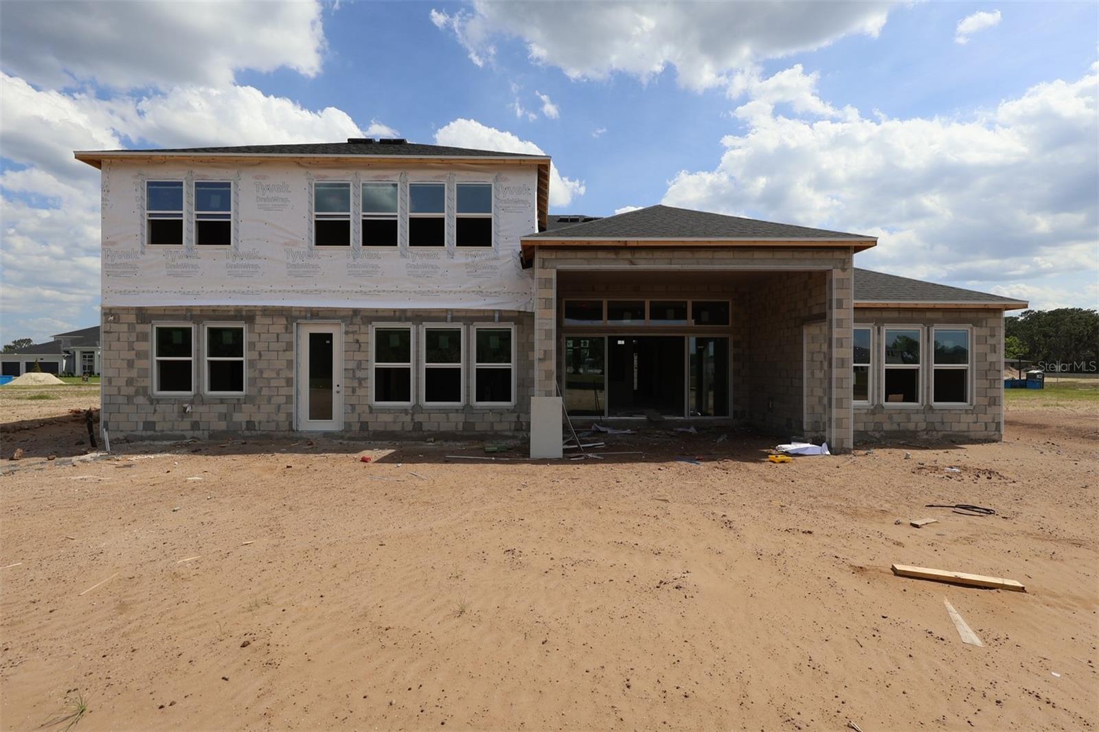 Single Family Residence in ORLANDO, FL - Daniel Dourado