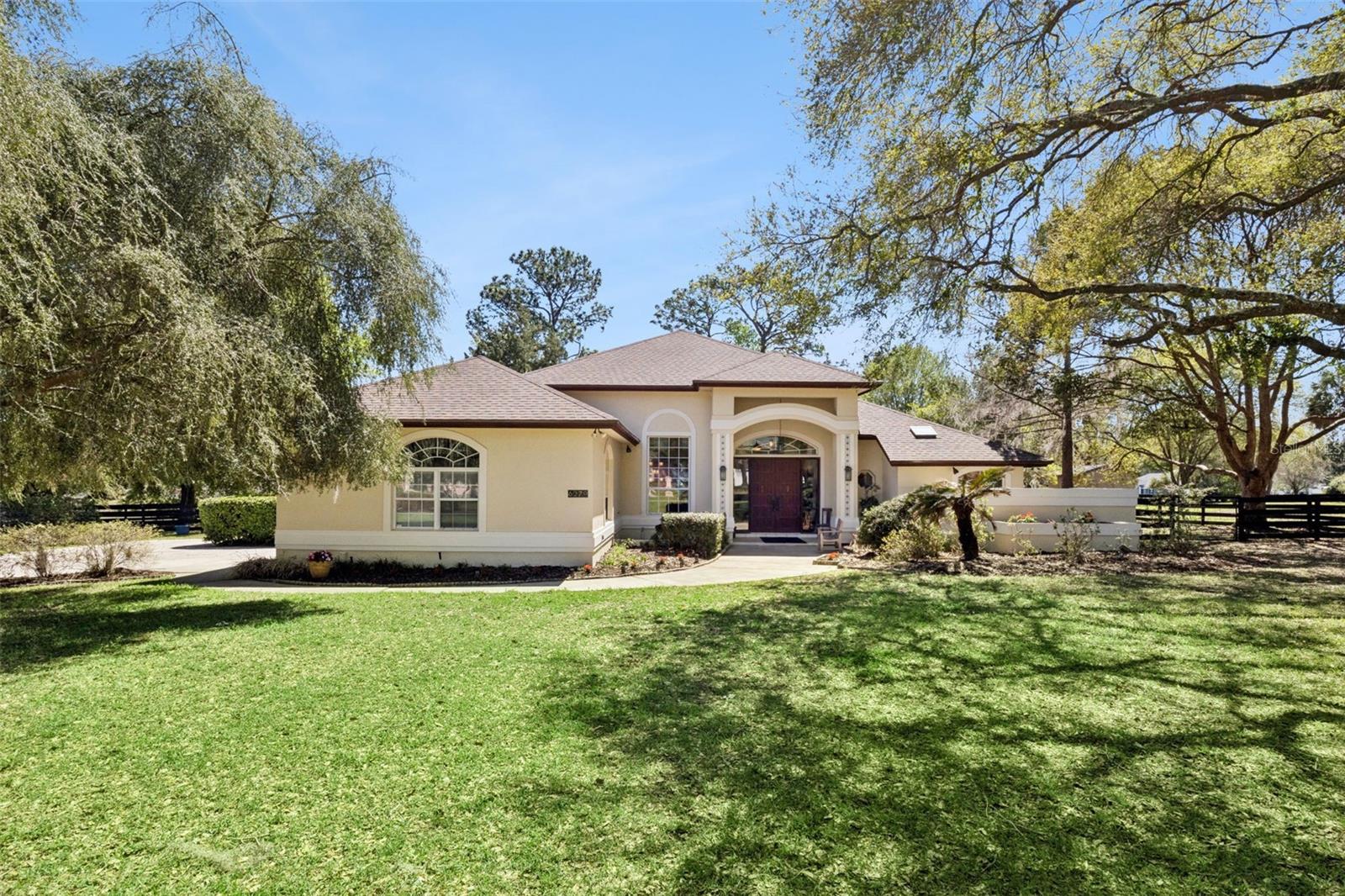 Single Family Residence em SILVER SPRINGS, FL - Daniel Dourado