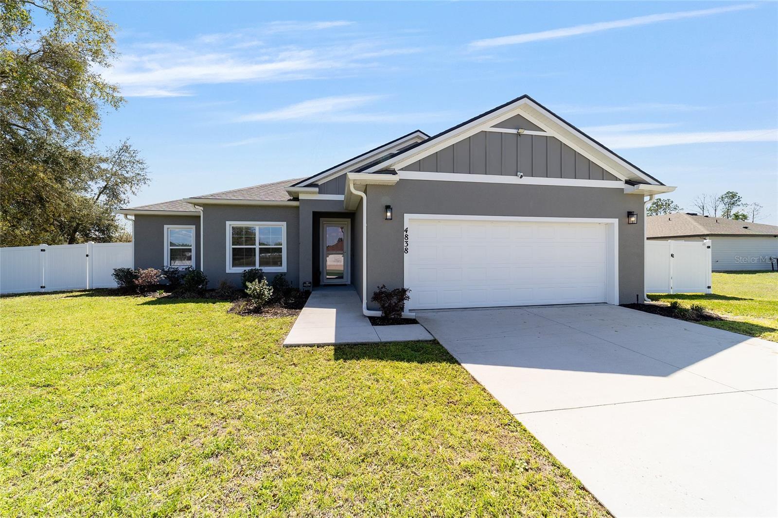 Single Family Residence in OCALA, FL - Daniel Dourado