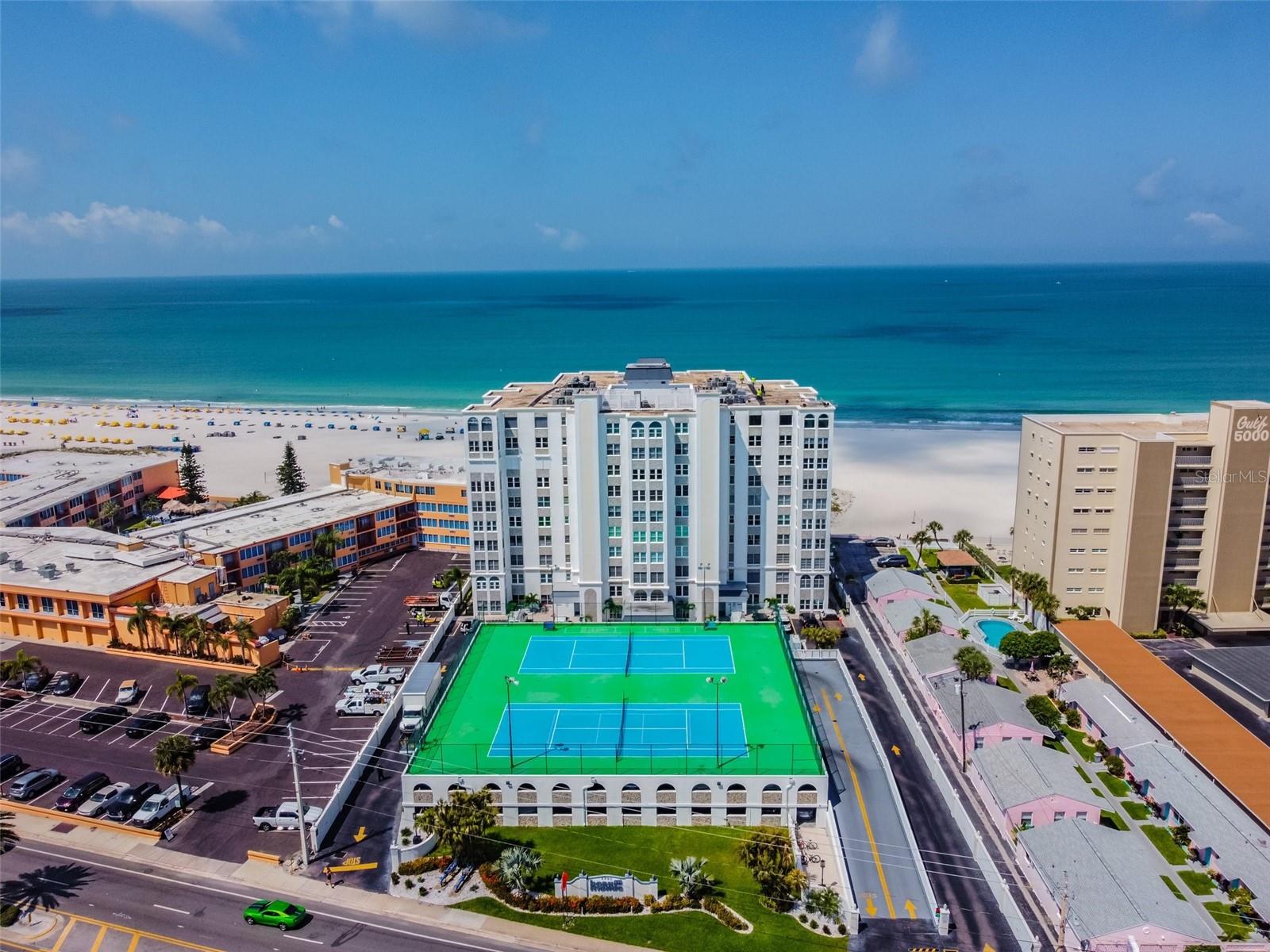 Condominium in ST PETE BEACH, FL - Daniel Dourado