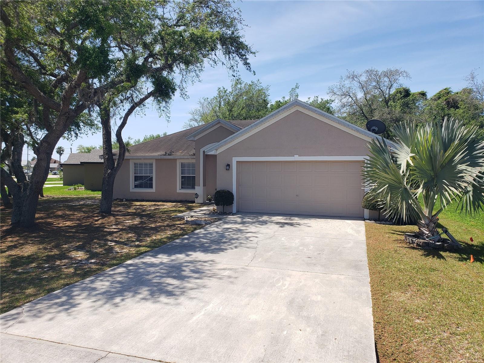 Single Family Residence in KISSIMMEE, FL - Daniel Dourado