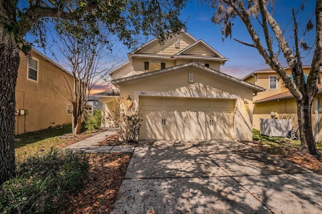 Single Family Residence in WESLEY CHAPEL, FL - Daniel Dourado