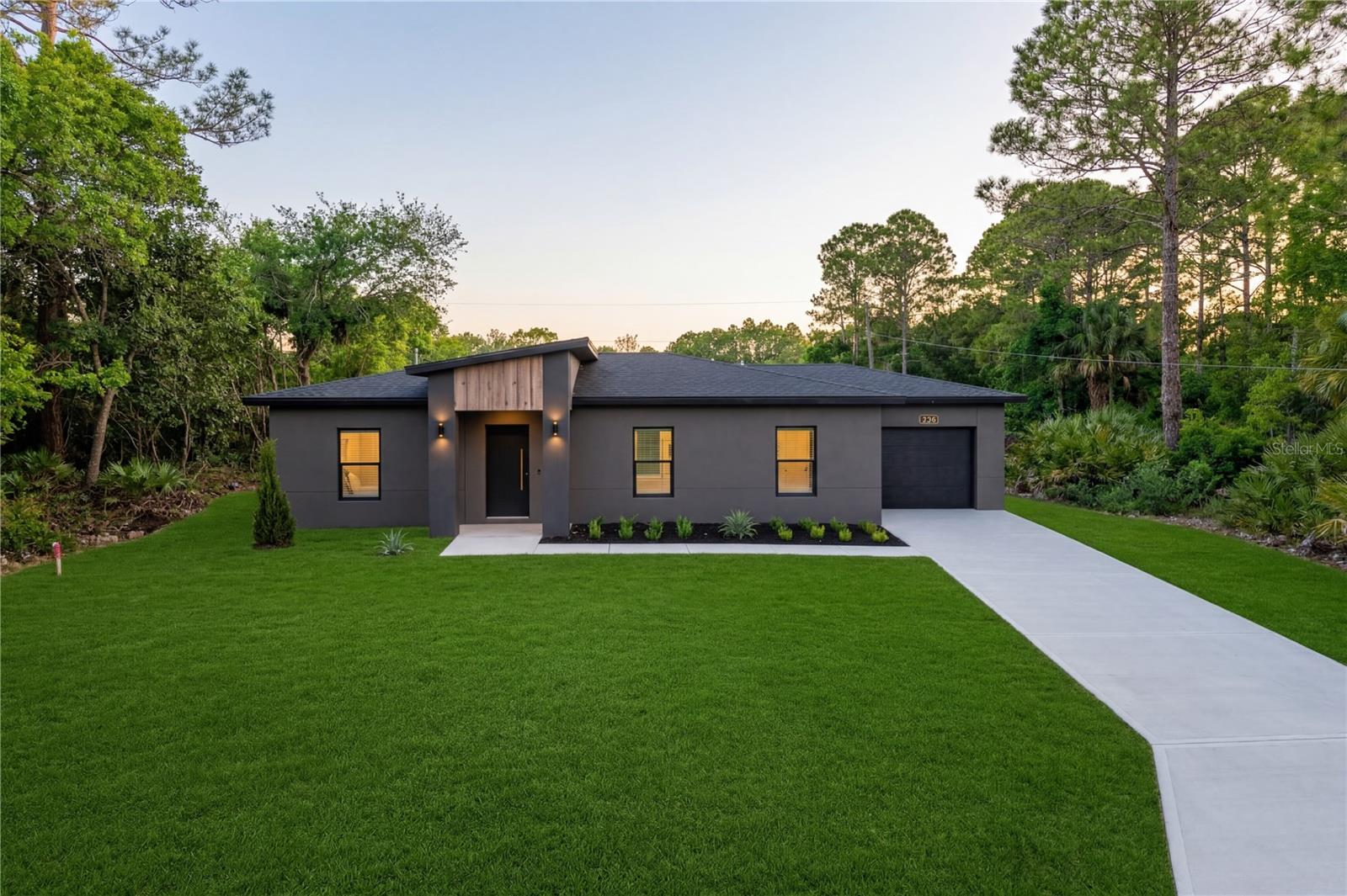 Single Family Residence in PALM BAY, FL - Daniel Dourado