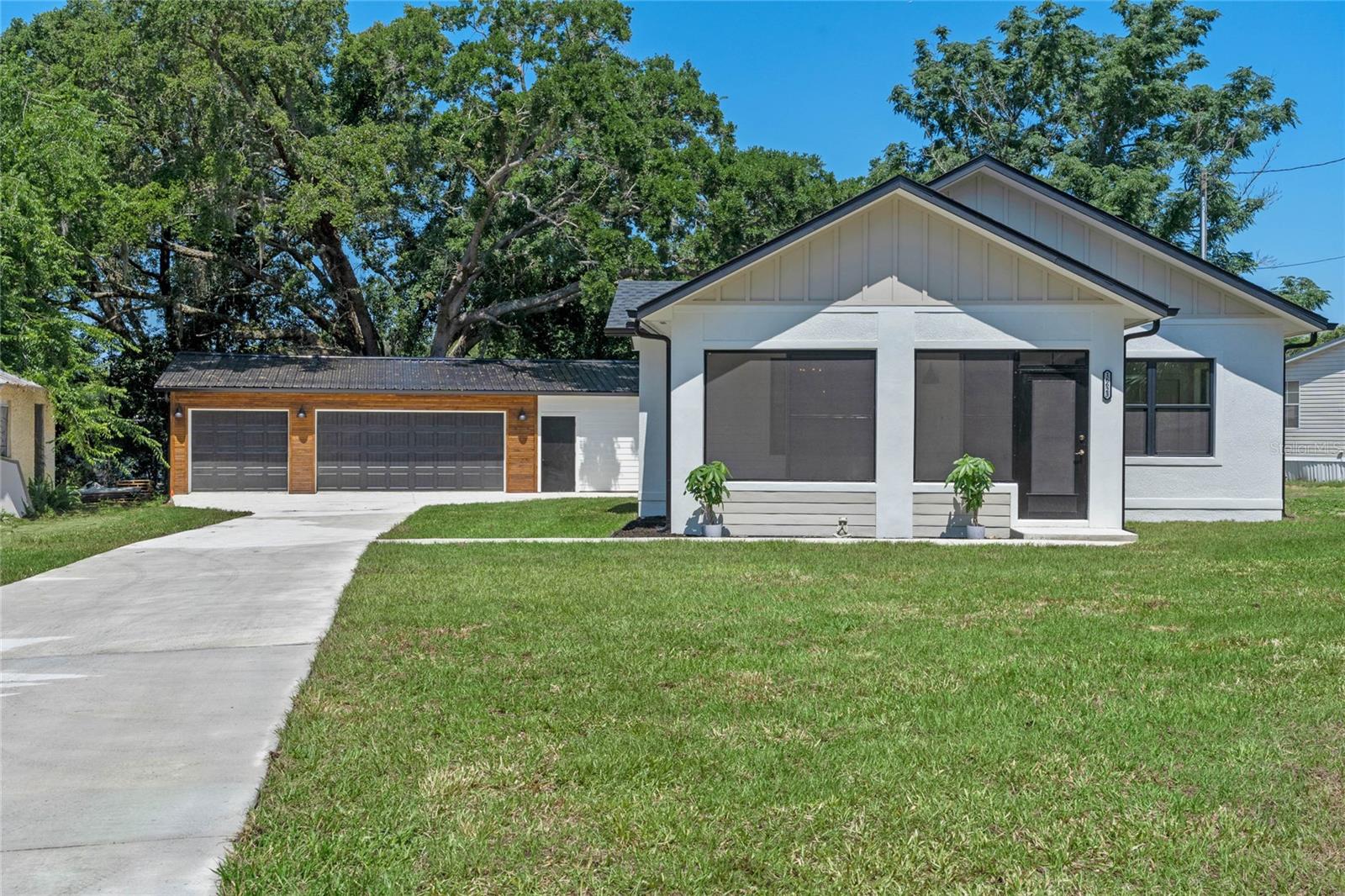 Single Family Residence em CLERMONT, FL - Daniel Dourado