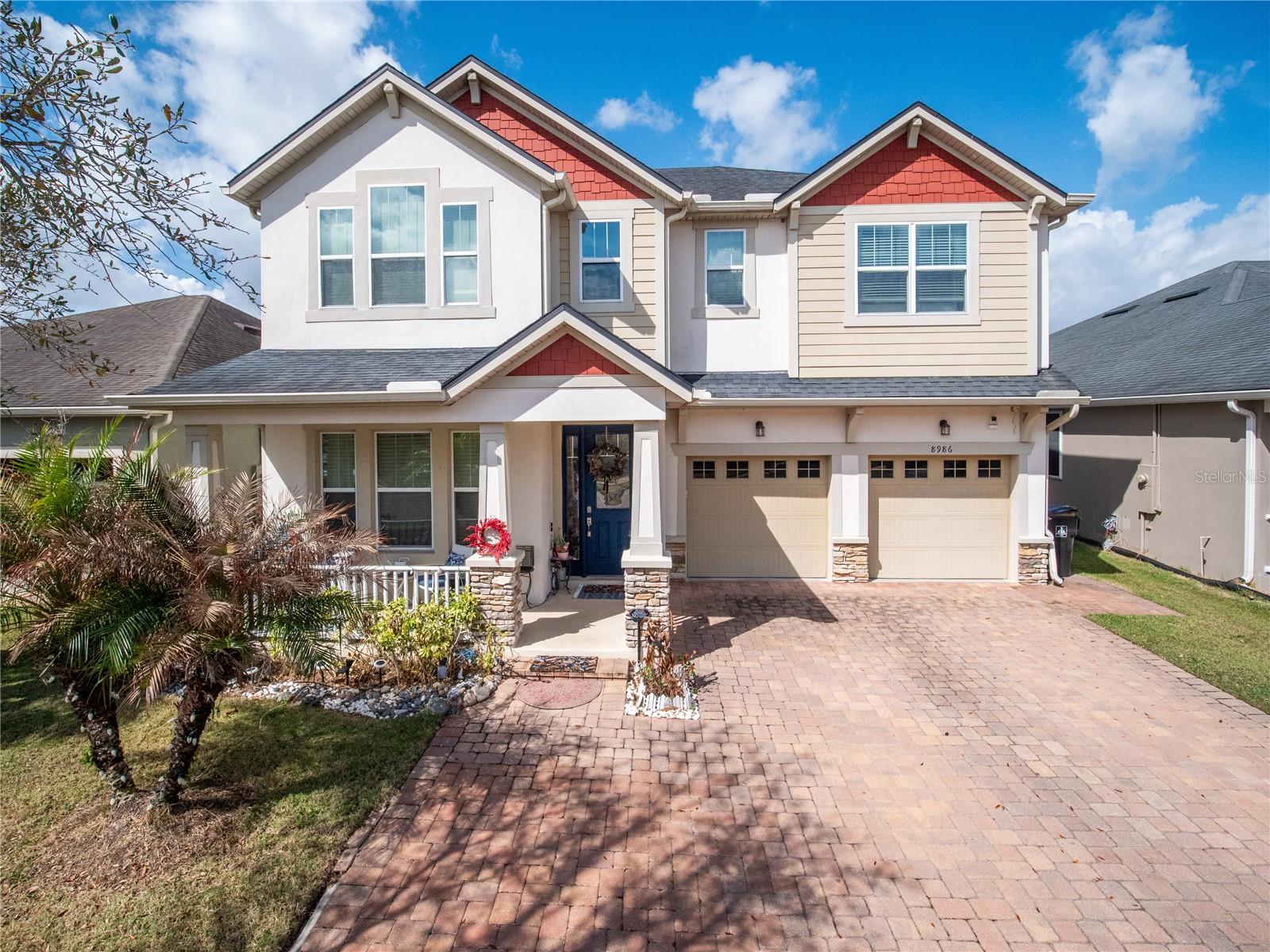 Single Family Residence in ORLANDO, FL - Daniel Dourado