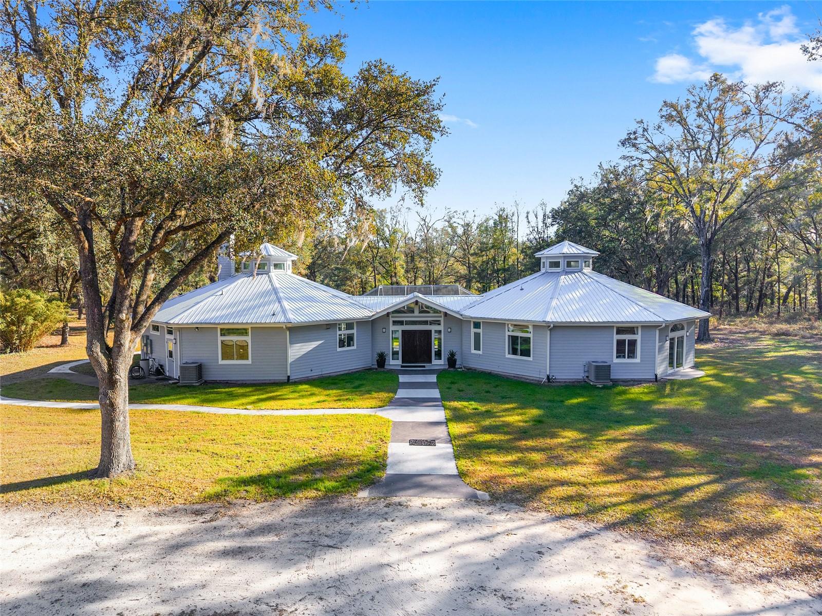 Single Family Residence em ALACHUA, FL - Daniel Dourado