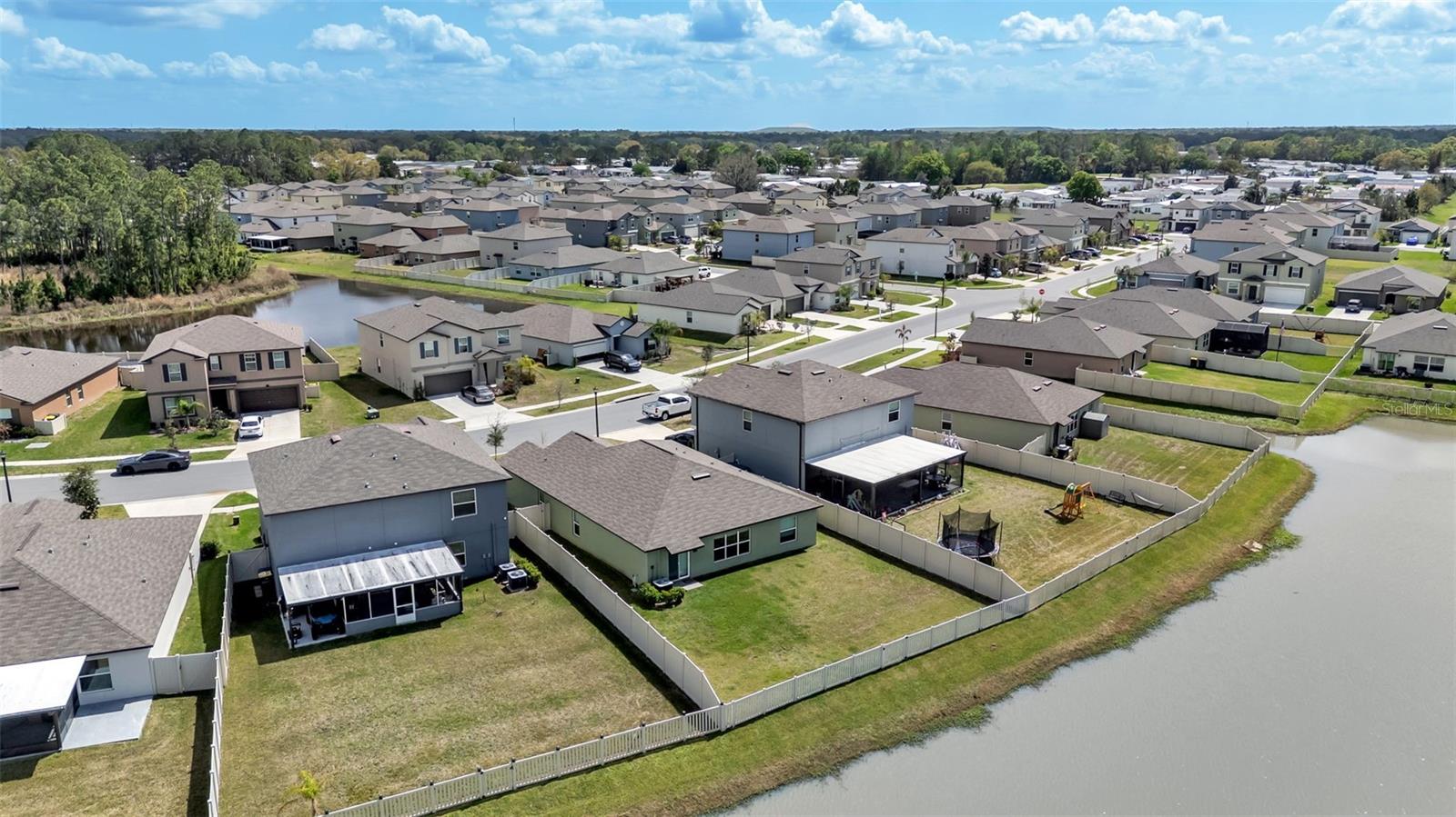 Single Family Residence in LAKELAND, FL - Daniel Dourado