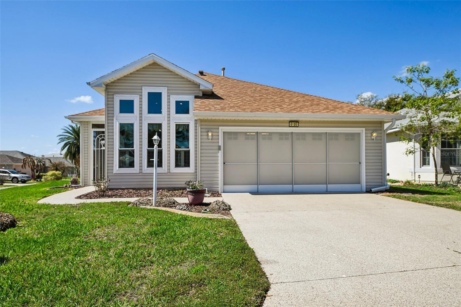 Single Family Residence em TAVARES, FL - Daniel Dourado