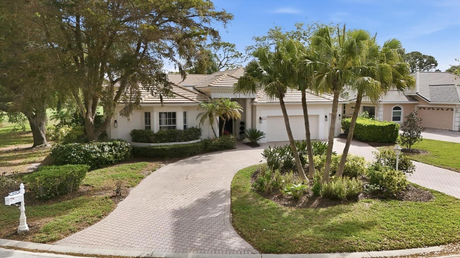 Single Family Residence em UNIVERSITY PARK, FL - Daniel Dourado