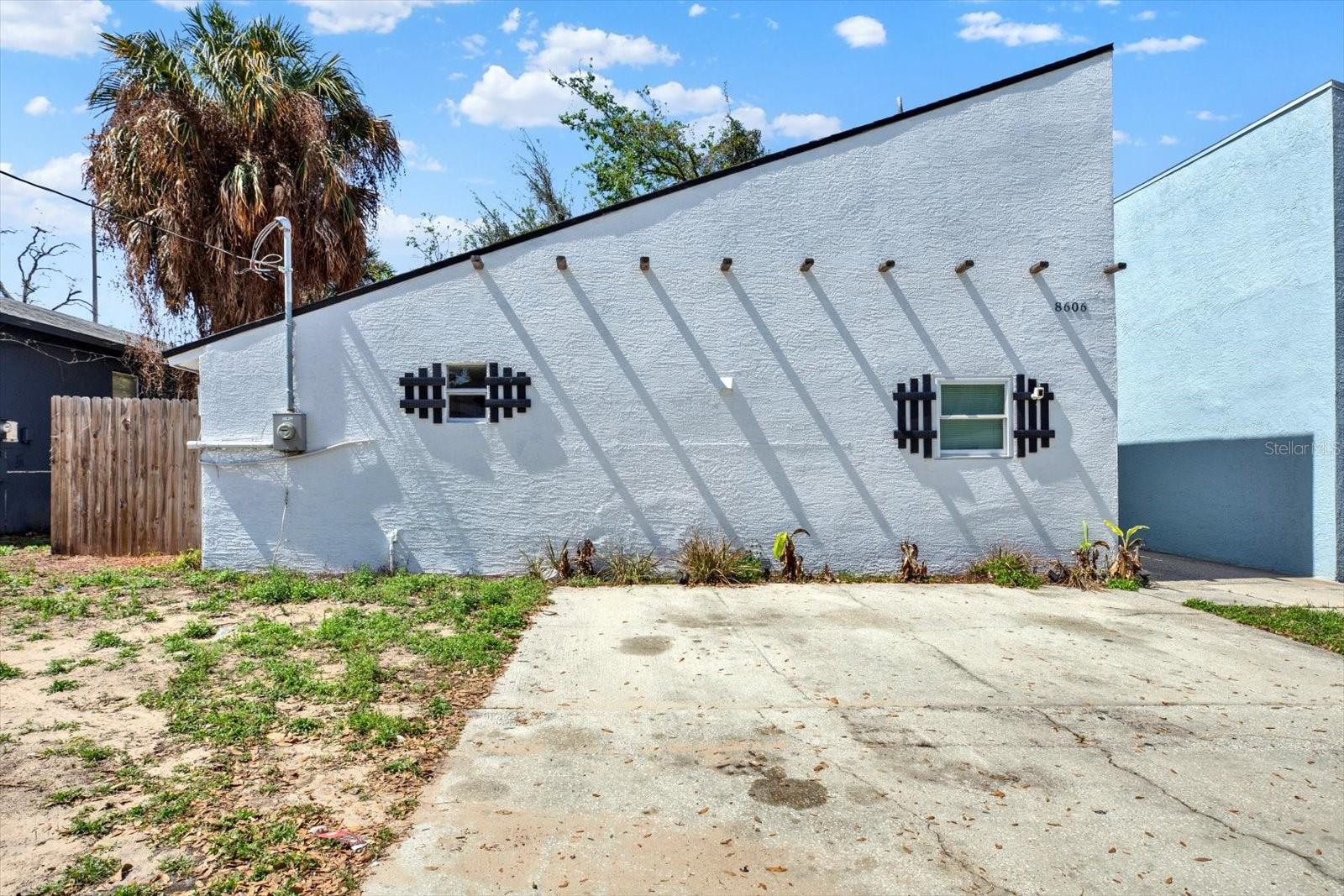 Single Family Residence in TAMPA, FL - Daniel Dourado